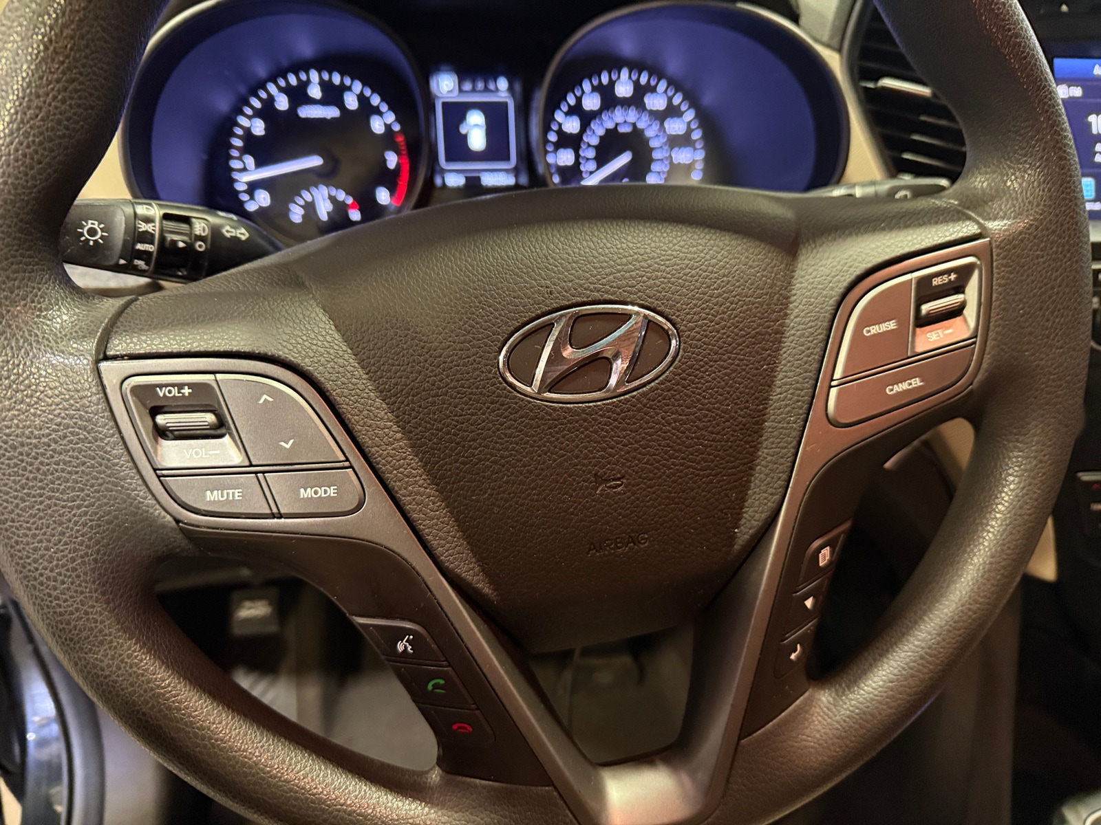 Thumbnail: 2017 Hyundai Santa Fe - 5