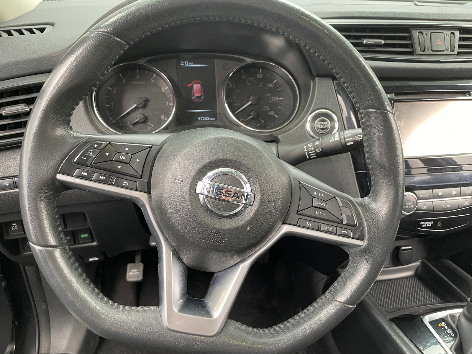 Thumbnail: 2017 Nissan Rogue - 5