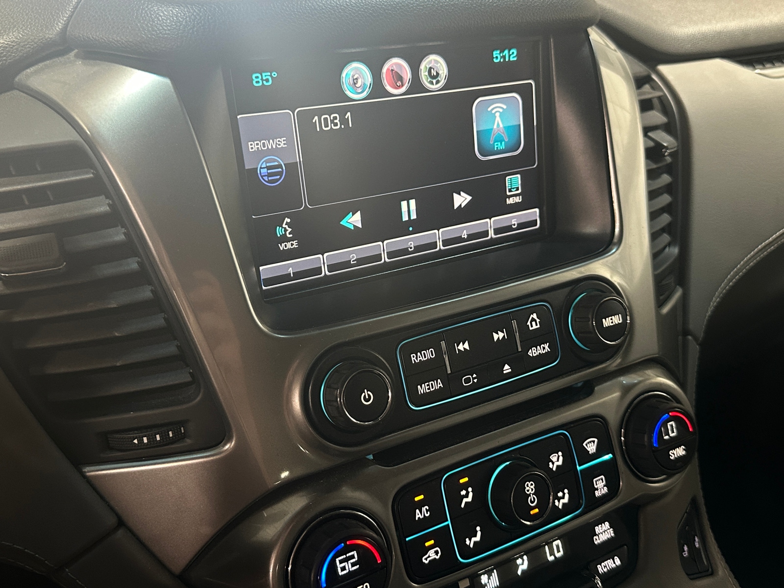 Thumbnail: 2015 Chevrolet Tahoe - 4