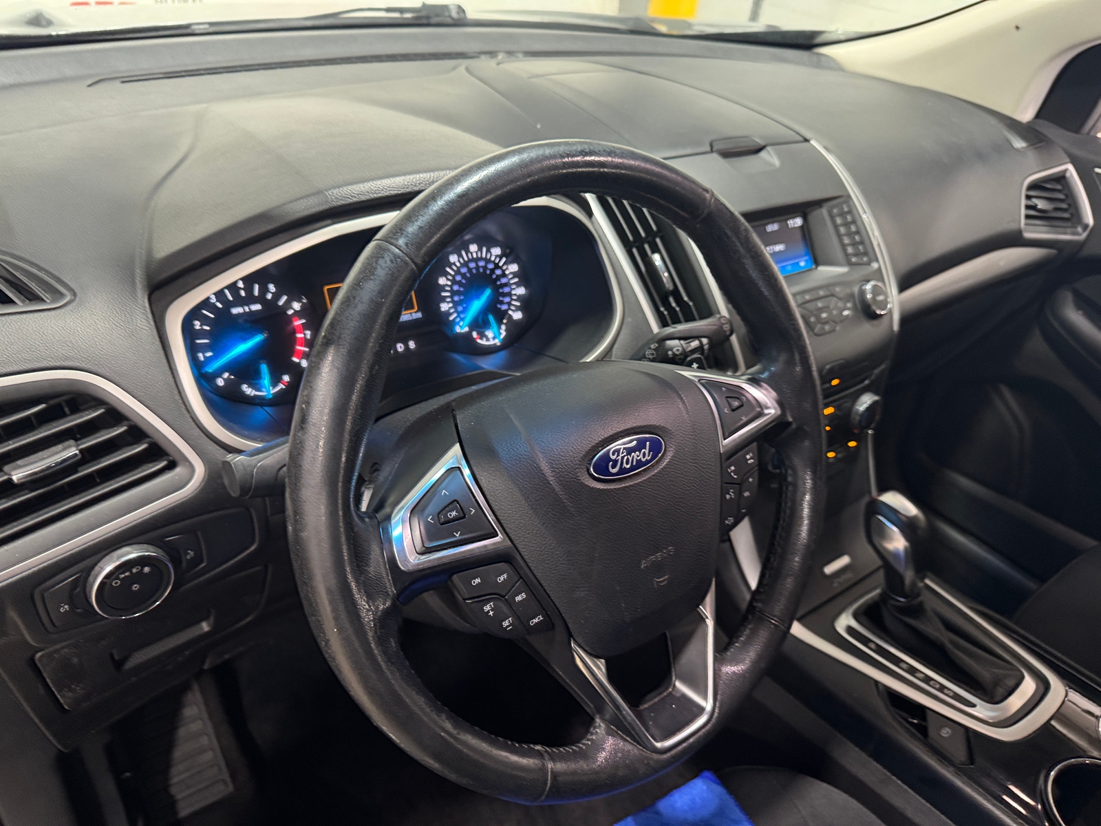 Thumbnail: 2017 Ford Edge - 3