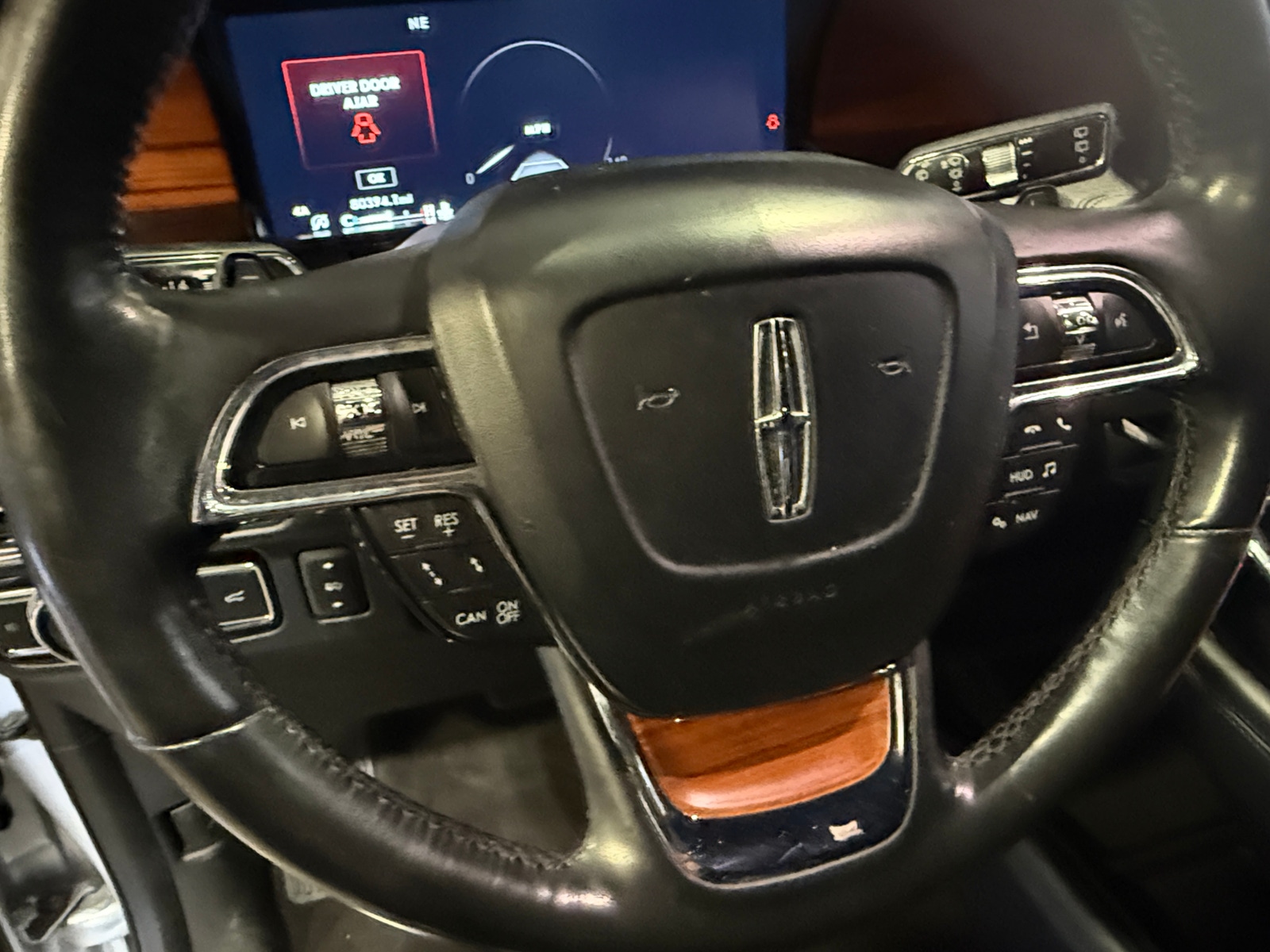 Thumbnail: 2019 Lincoln Navigator - 4