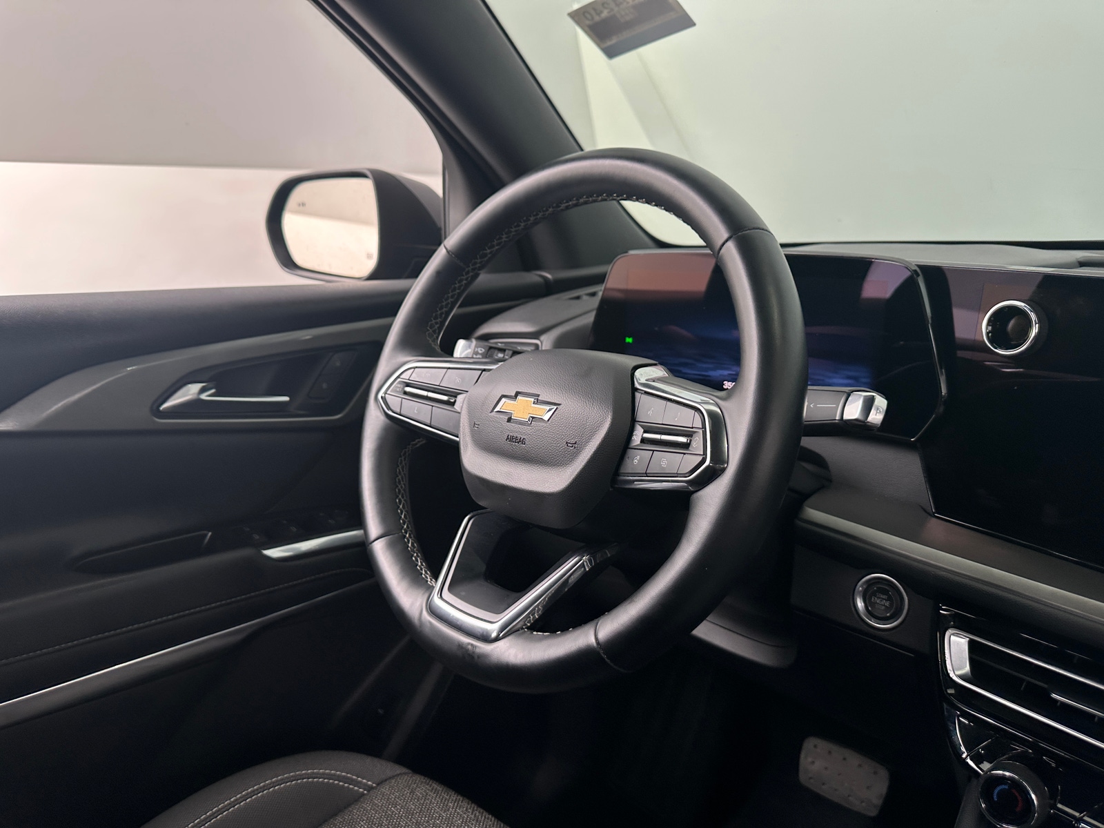 Thumbnail: 2024 Chevrolet Traverse - 5