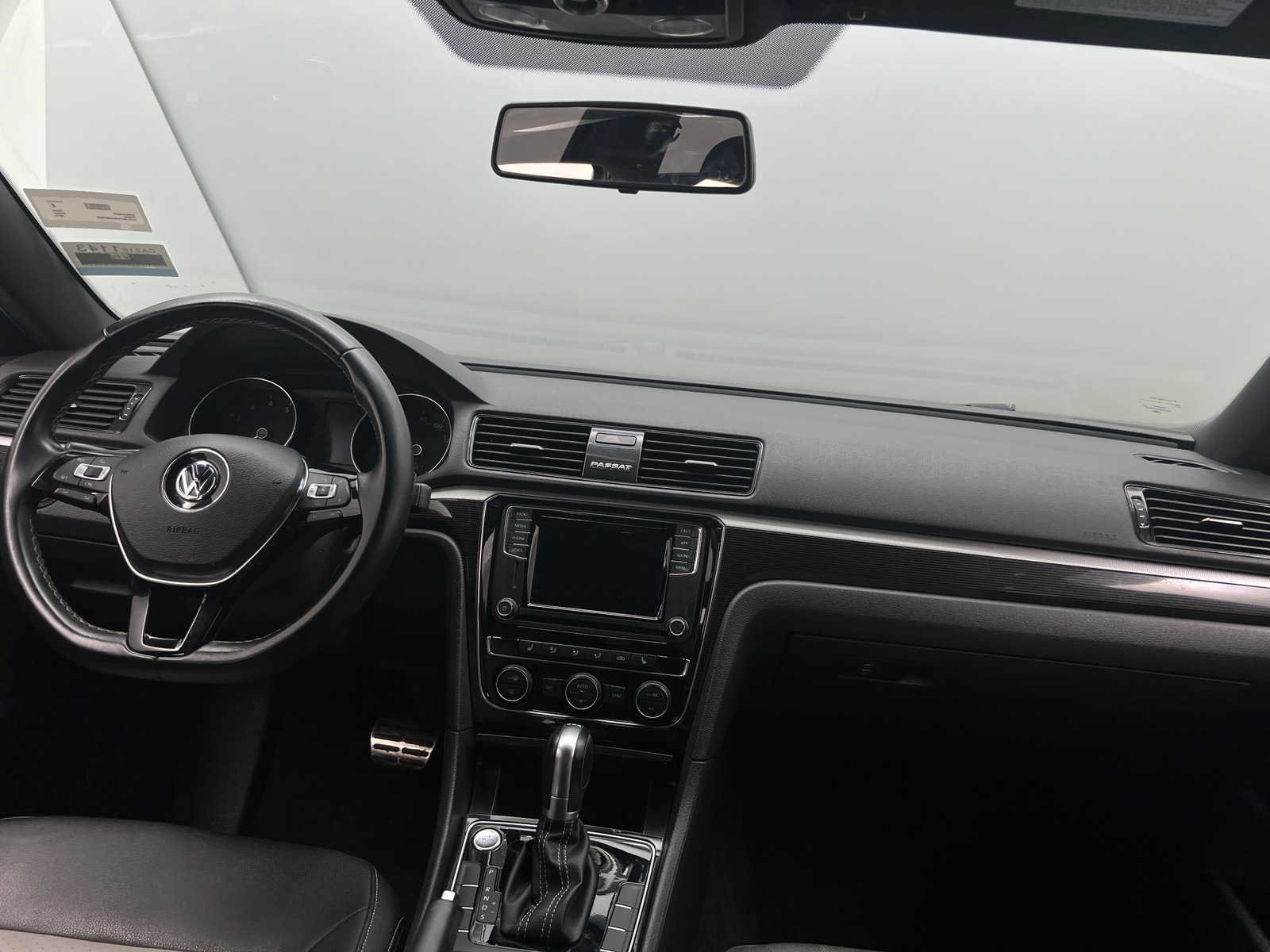 Thumbnail: 2018 Volkswagen Passat - 2
