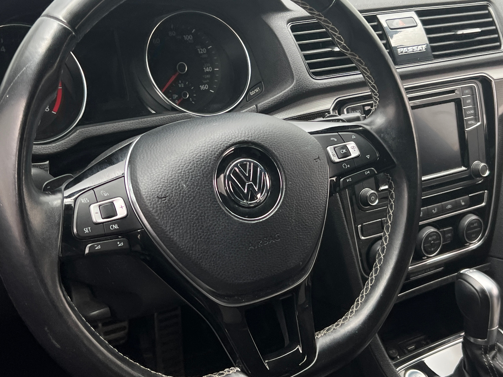 Thumbnail: 2018 Volkswagen Passat - 4
