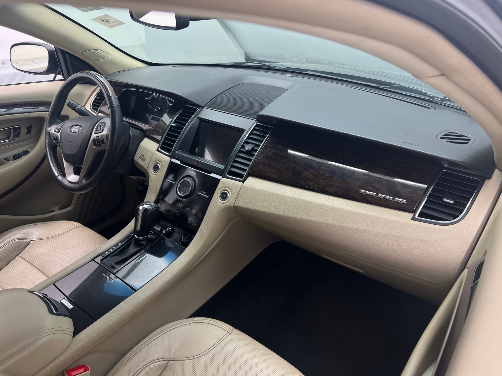 Thumbnail: 2017 Ford Taurus - 2