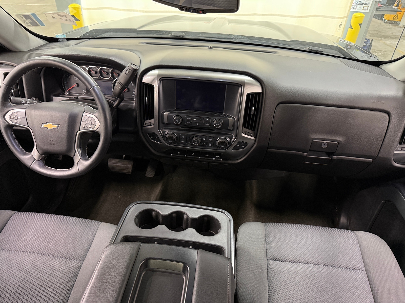Thumbnail: 2017 Chevrolet Silverado 1500 - 3