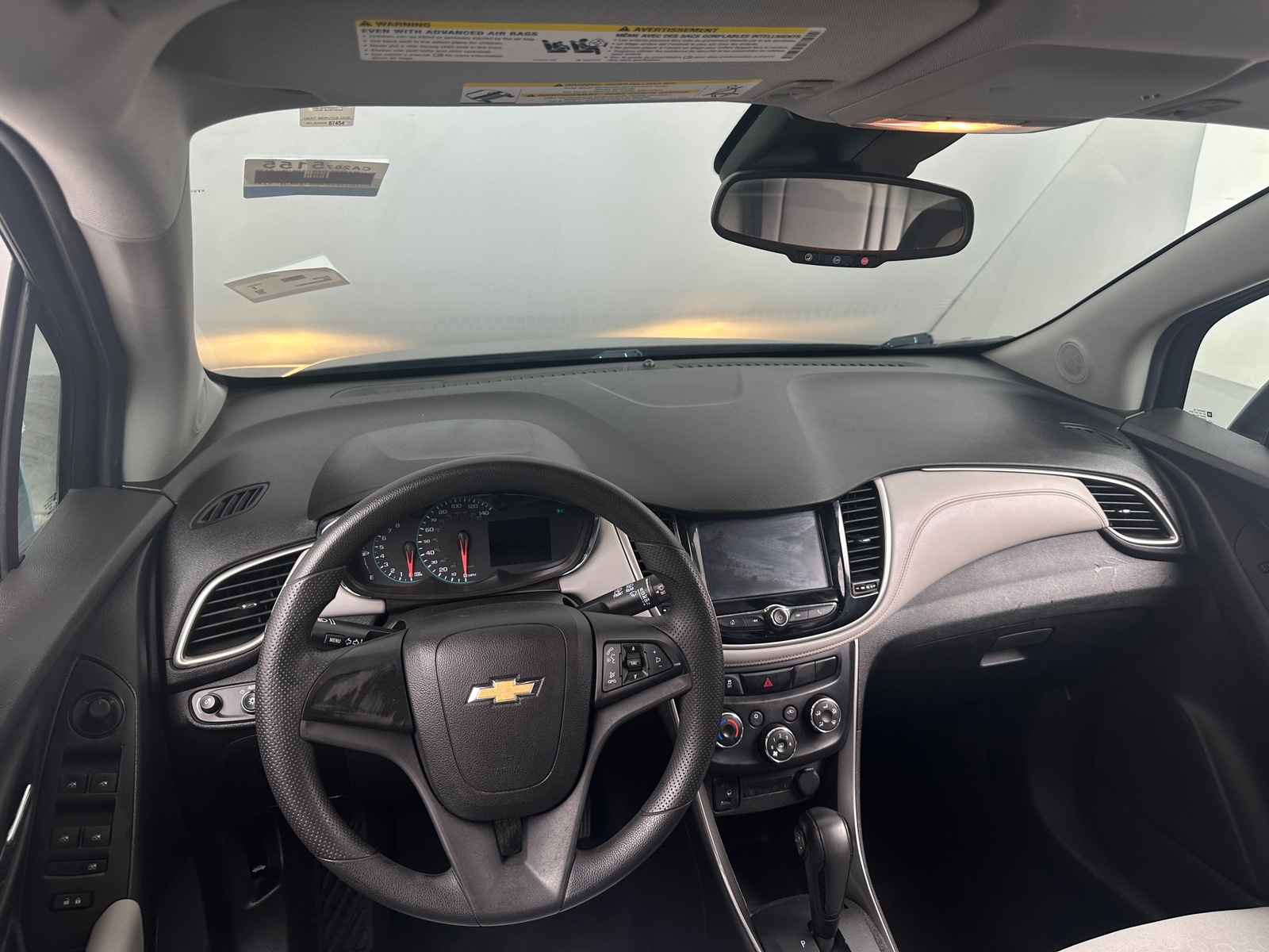Thumbnail: 2017 Chevrolet Trax - 3