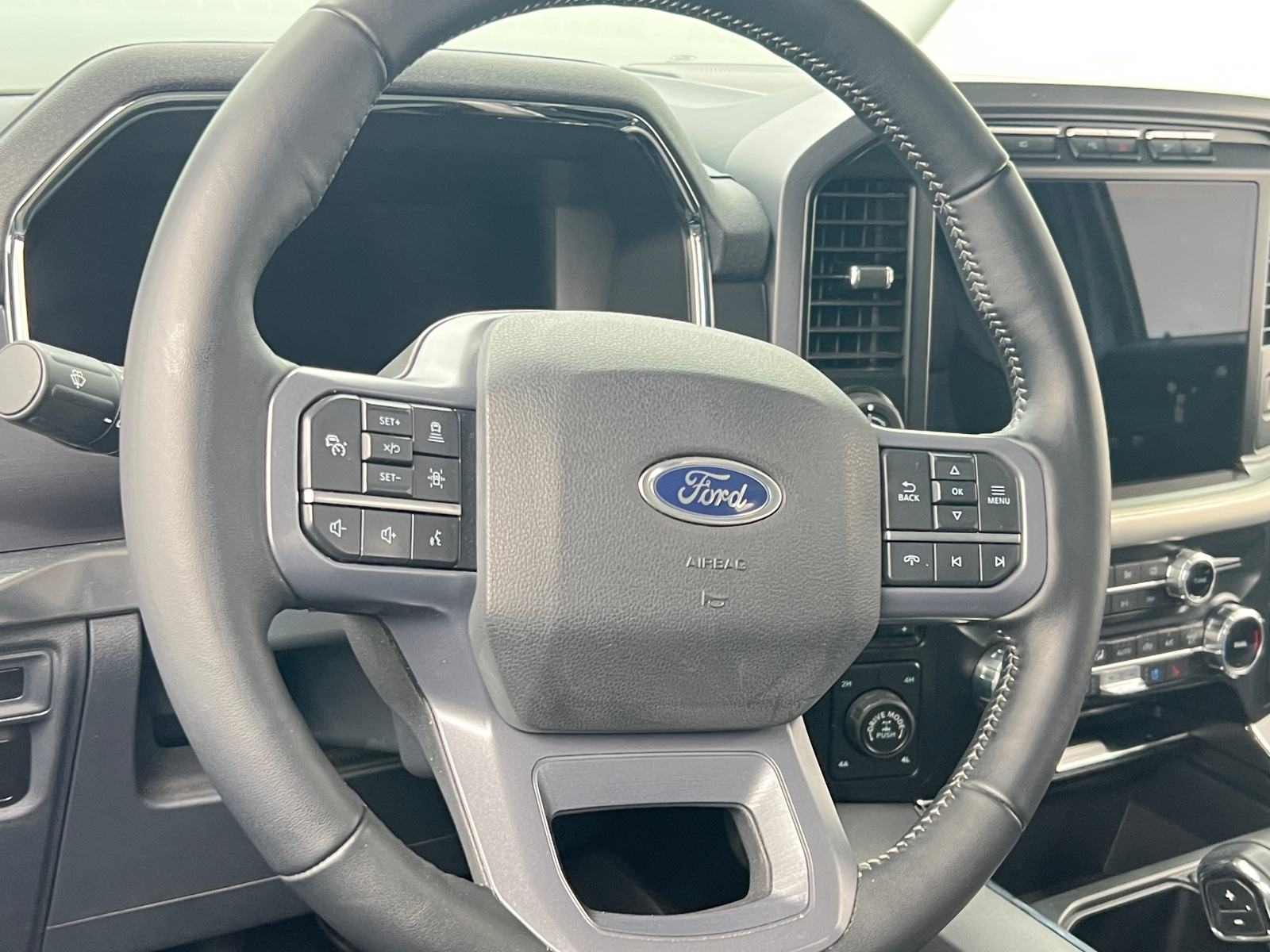 Thumbnail: 2023 Ford Econoline - 4