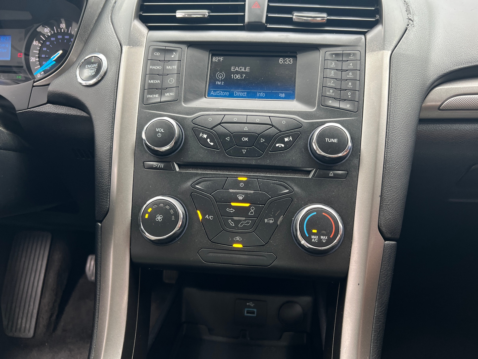 Thumbnail: 2017 Ford Fusion - 4