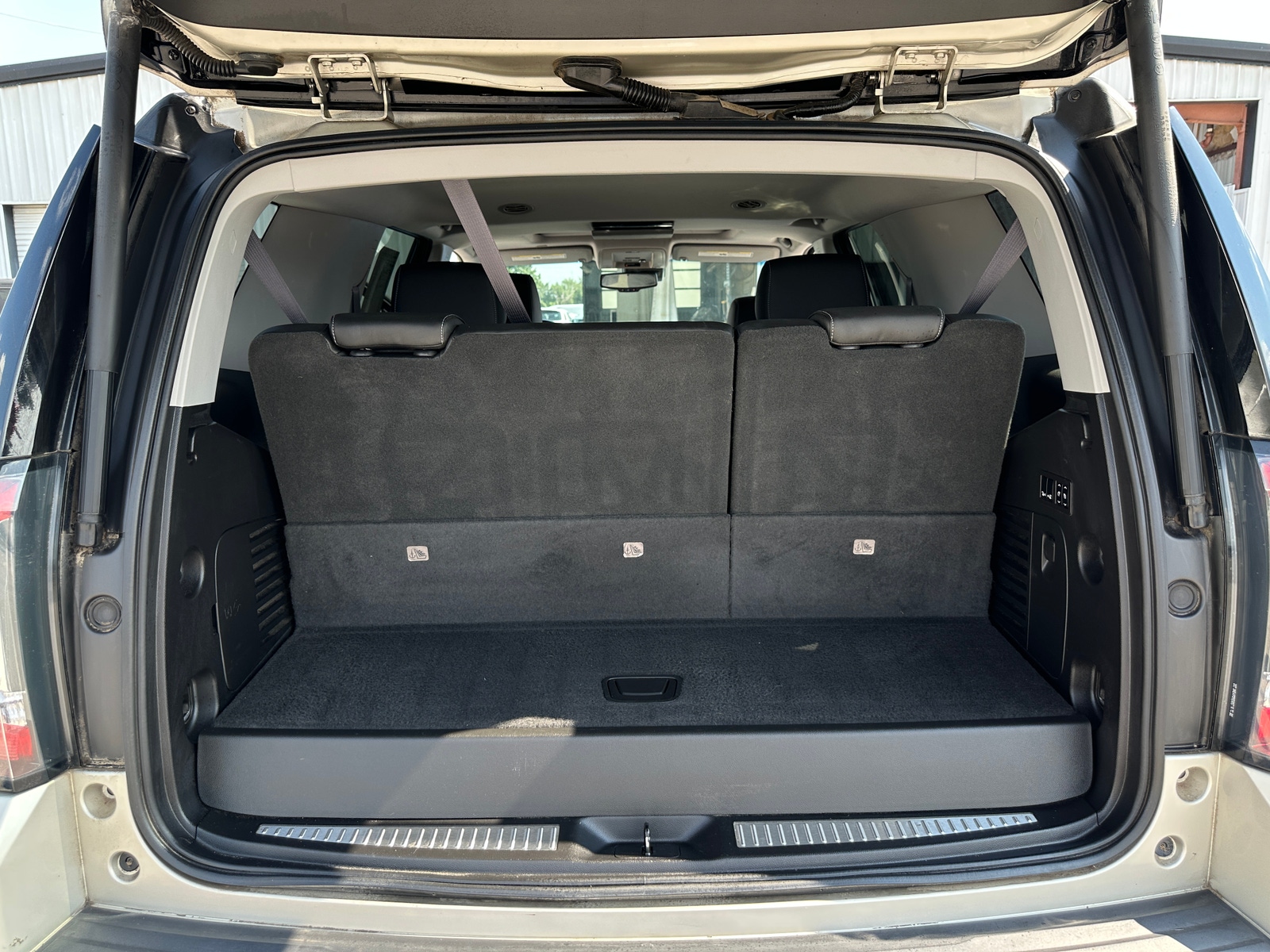 Thumbnail: 2017 GMC Yukon - 6