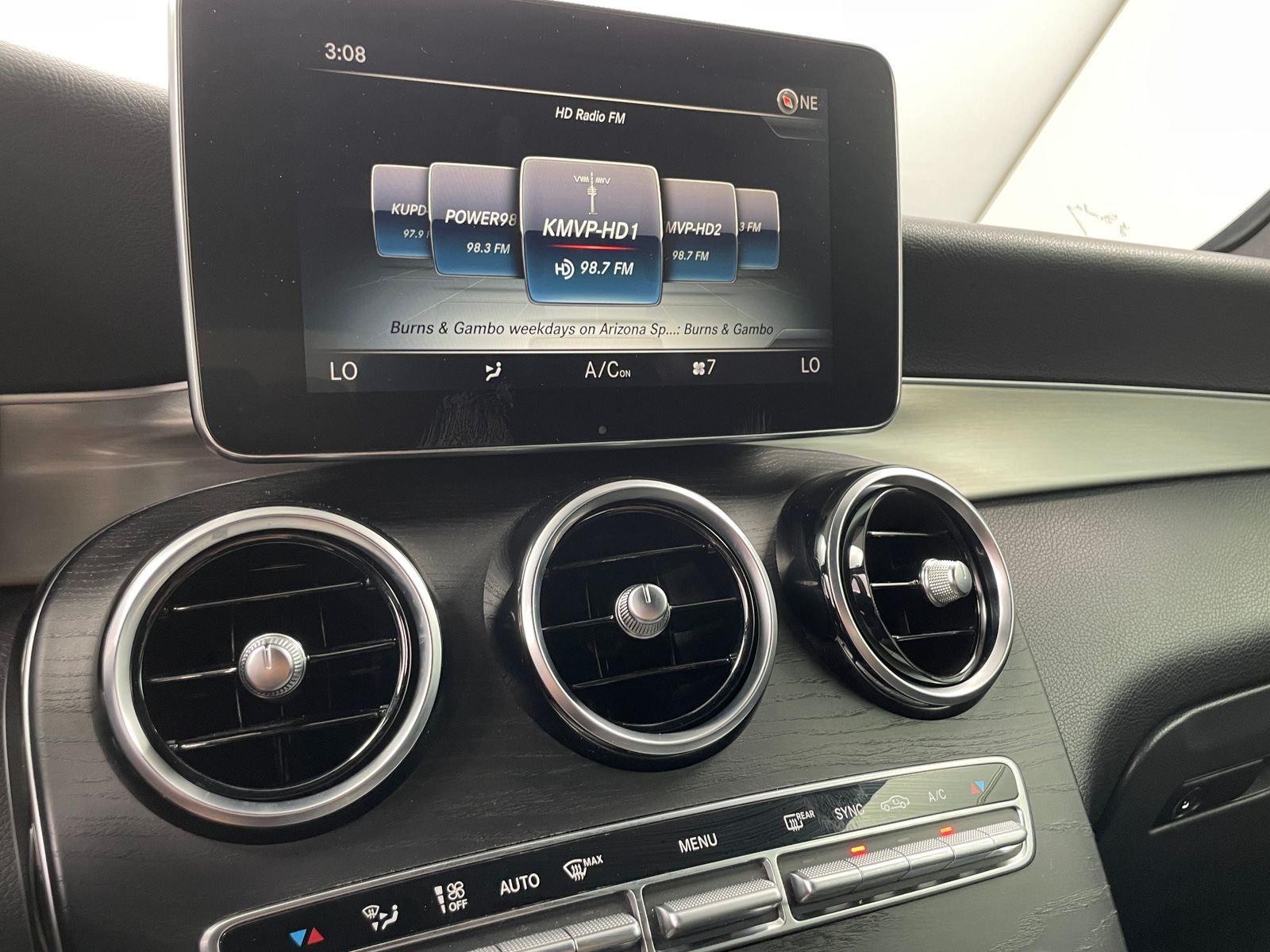 Thumbnail: 2019 Mercedes-Benz GLC - 3