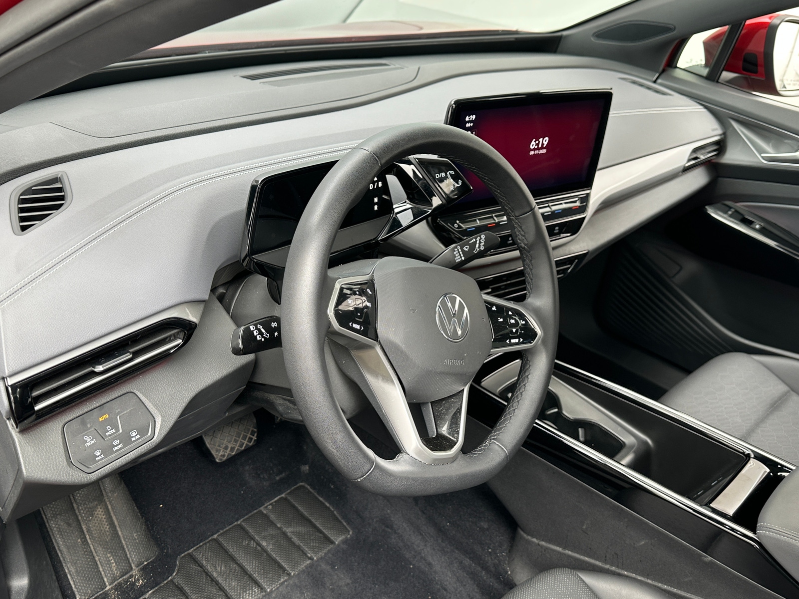 Thumbnail: 2023 Volkswagen ID.4 - 2