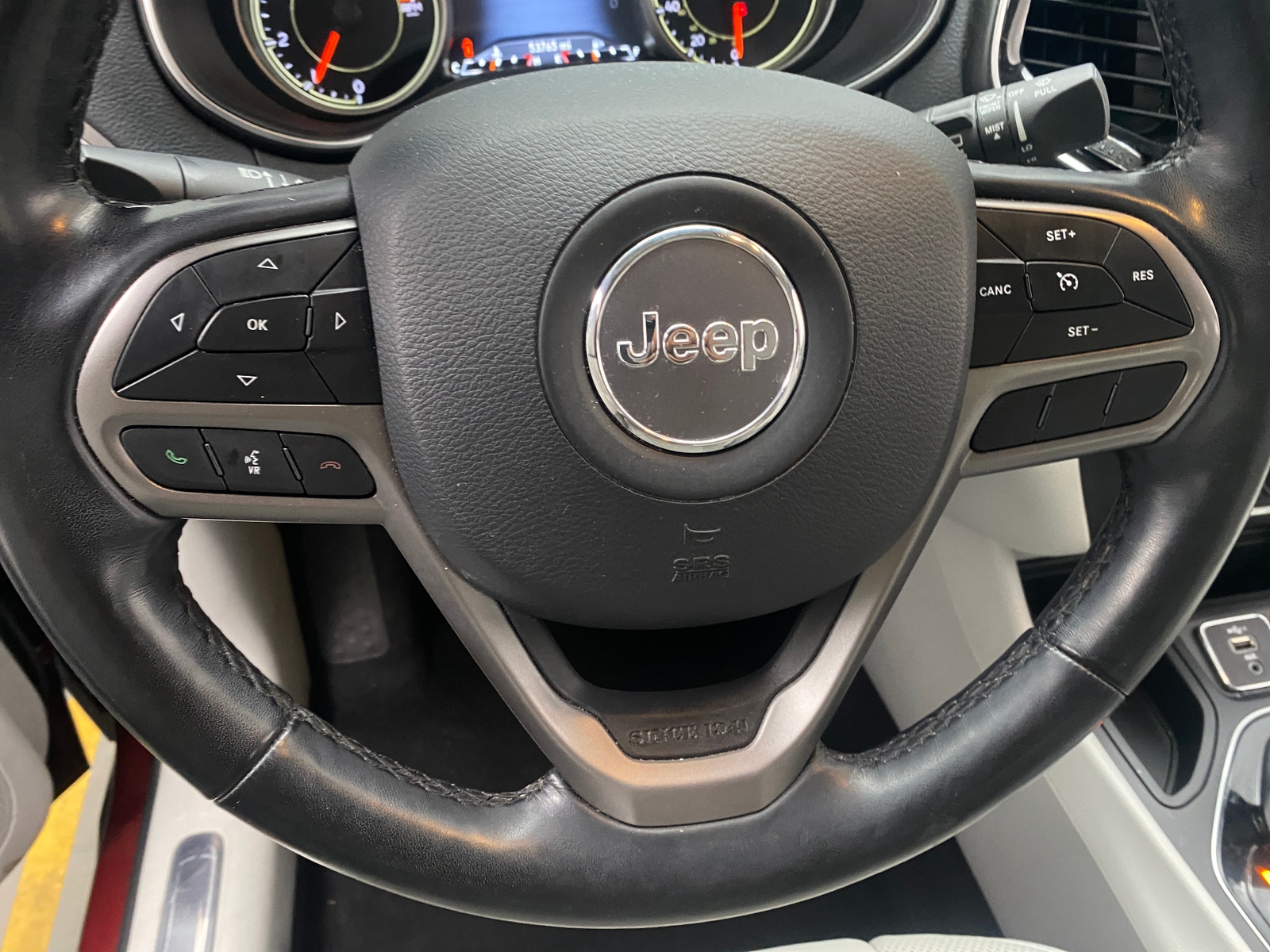 Thumbnail: 2020 Jeep Cherokee - 4