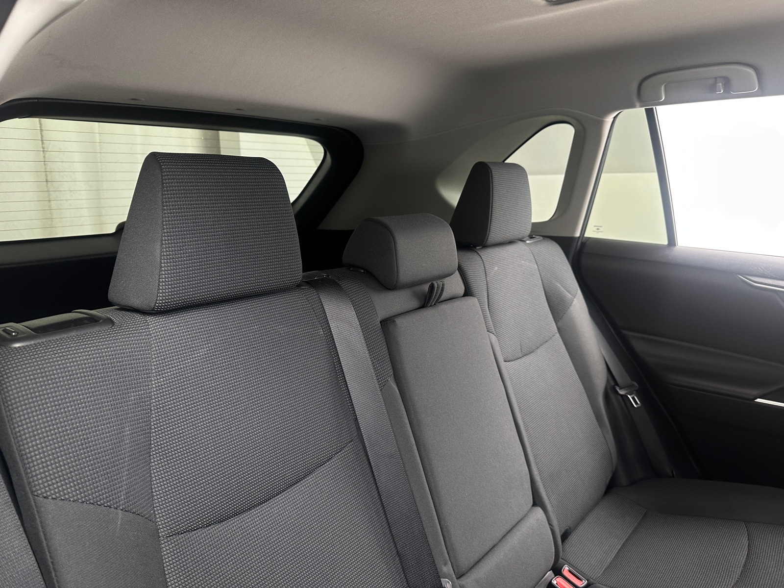 Thumbnail: 2019 Toyota RAV4 - 6
