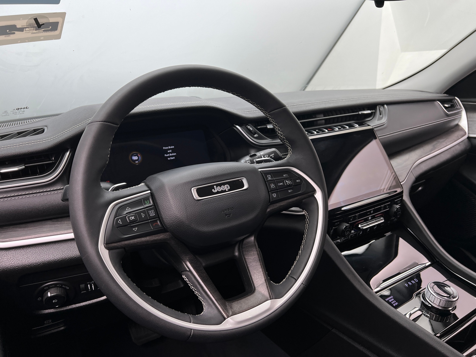 Thumbnail: 2023 Jeep Grand Cherokee - 4