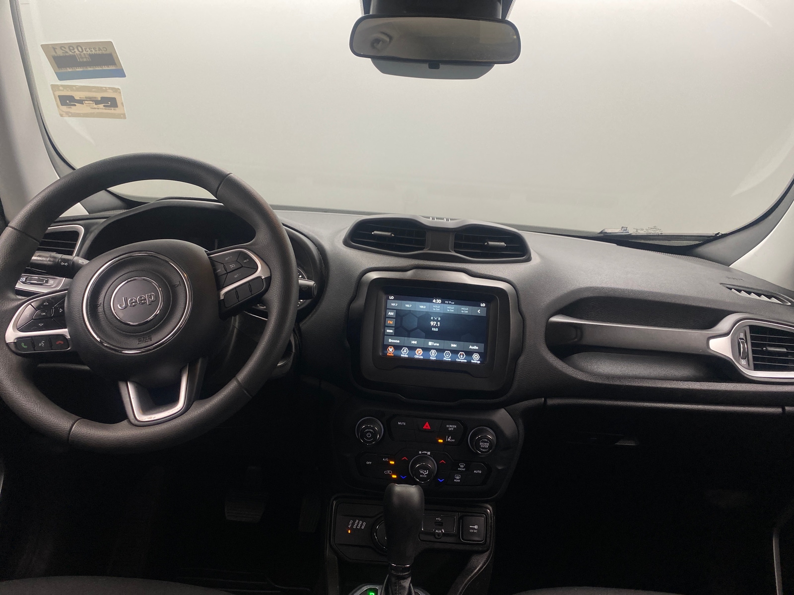 Thumbnail: 2021 Jeep Renegade - 3