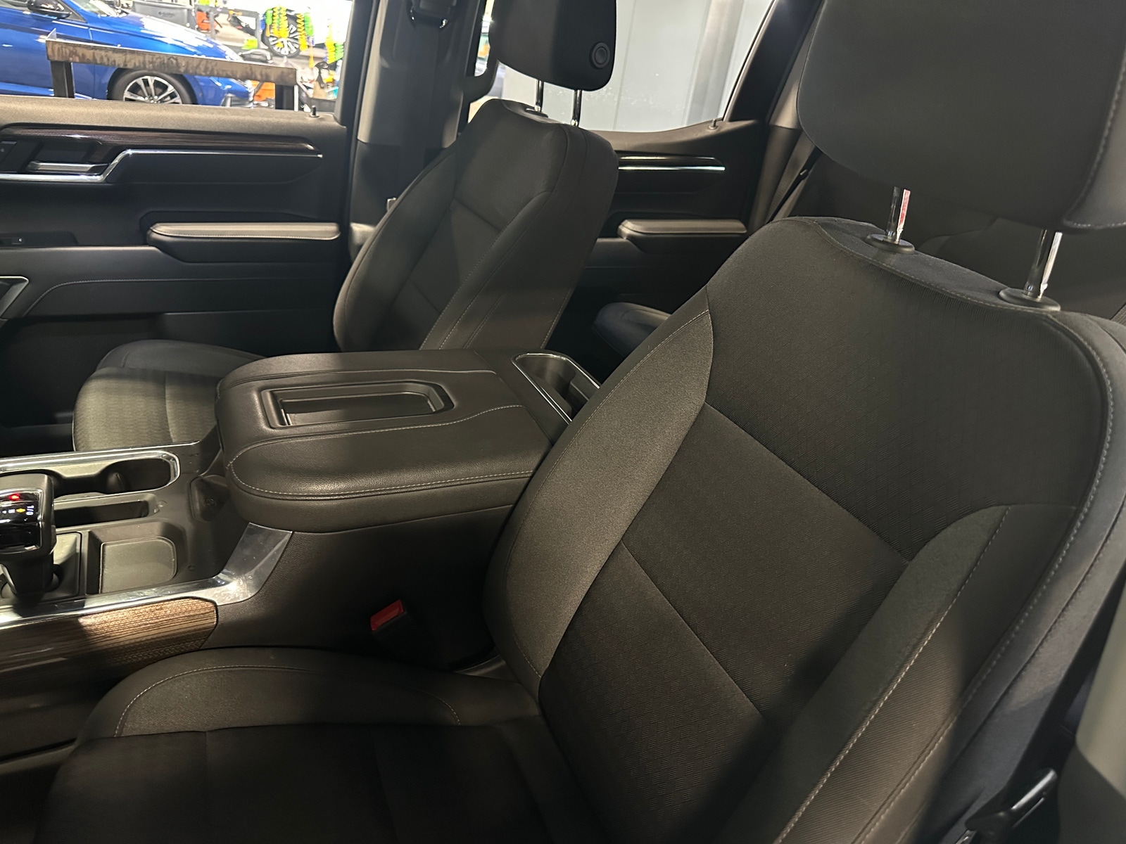 Thumbnail: 2022 Chevrolet Silverado 1500 - 2