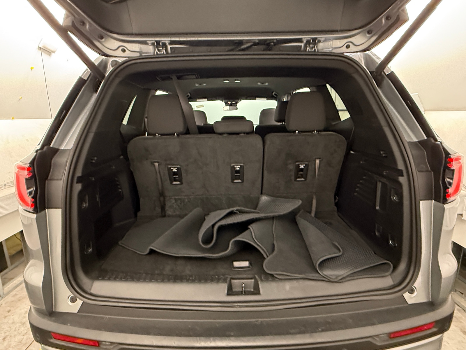 Thumbnail: 2025 GMC Acadia - 7