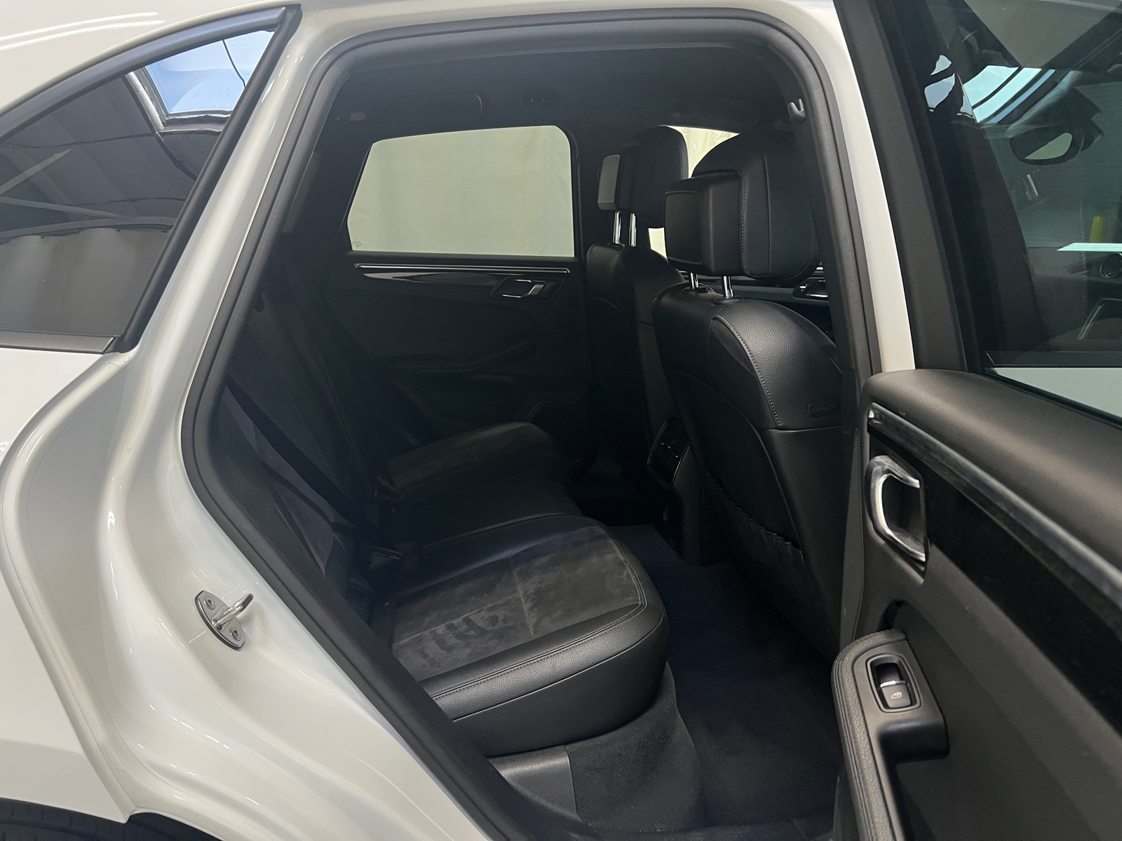 Thumbnail: 2018 Porsche Macan - 6