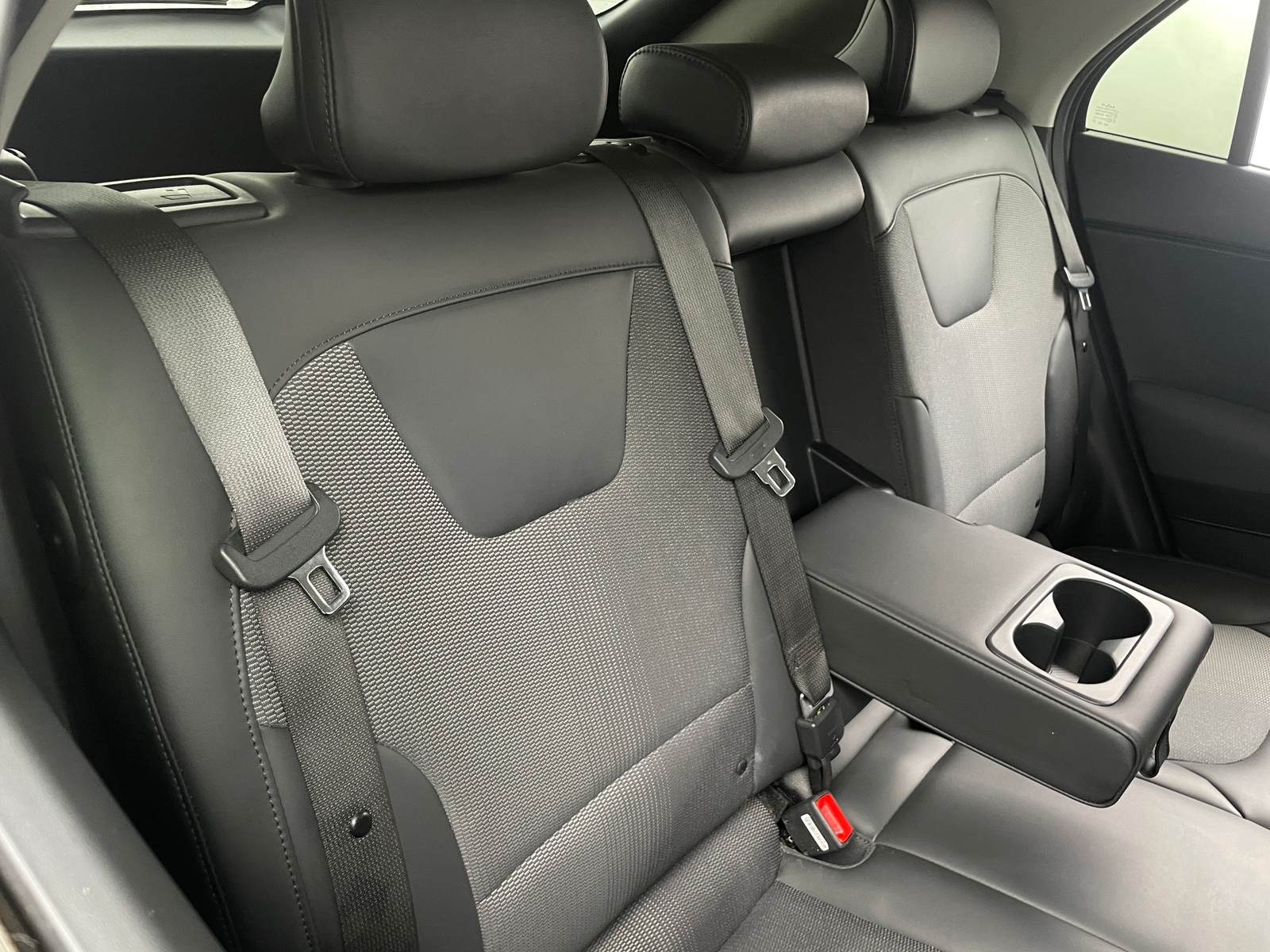 Thumbnail: 2023 Kia Niro - 6