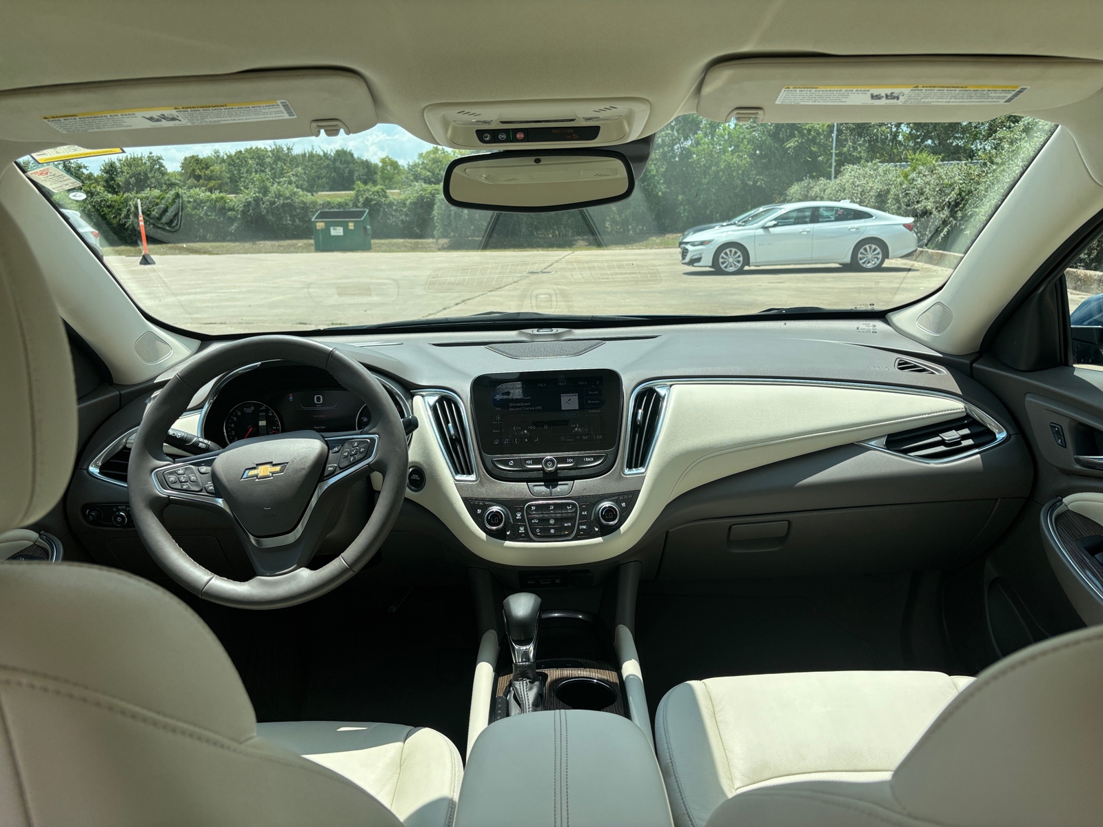 Thumbnail: 2024 Chevrolet Malibu - 3