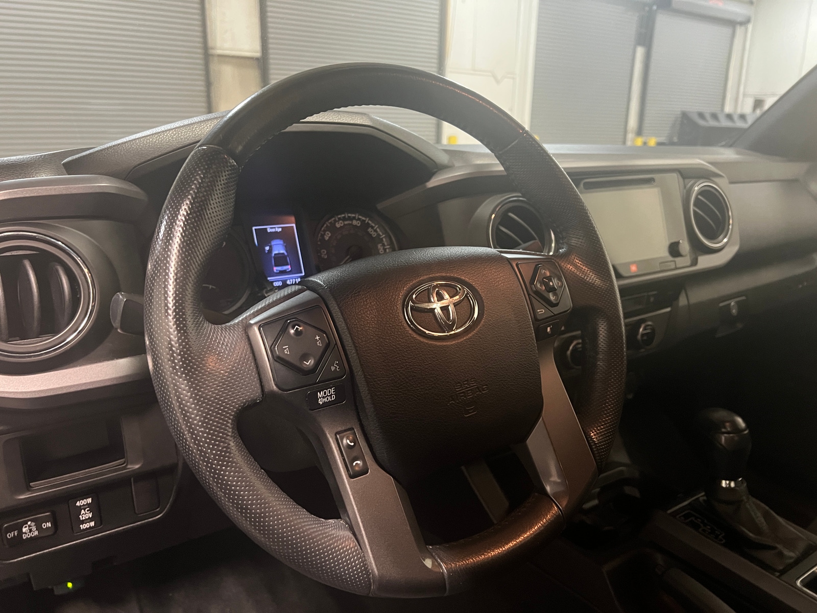 Thumbnail: 2016 Toyota Tacoma - 5