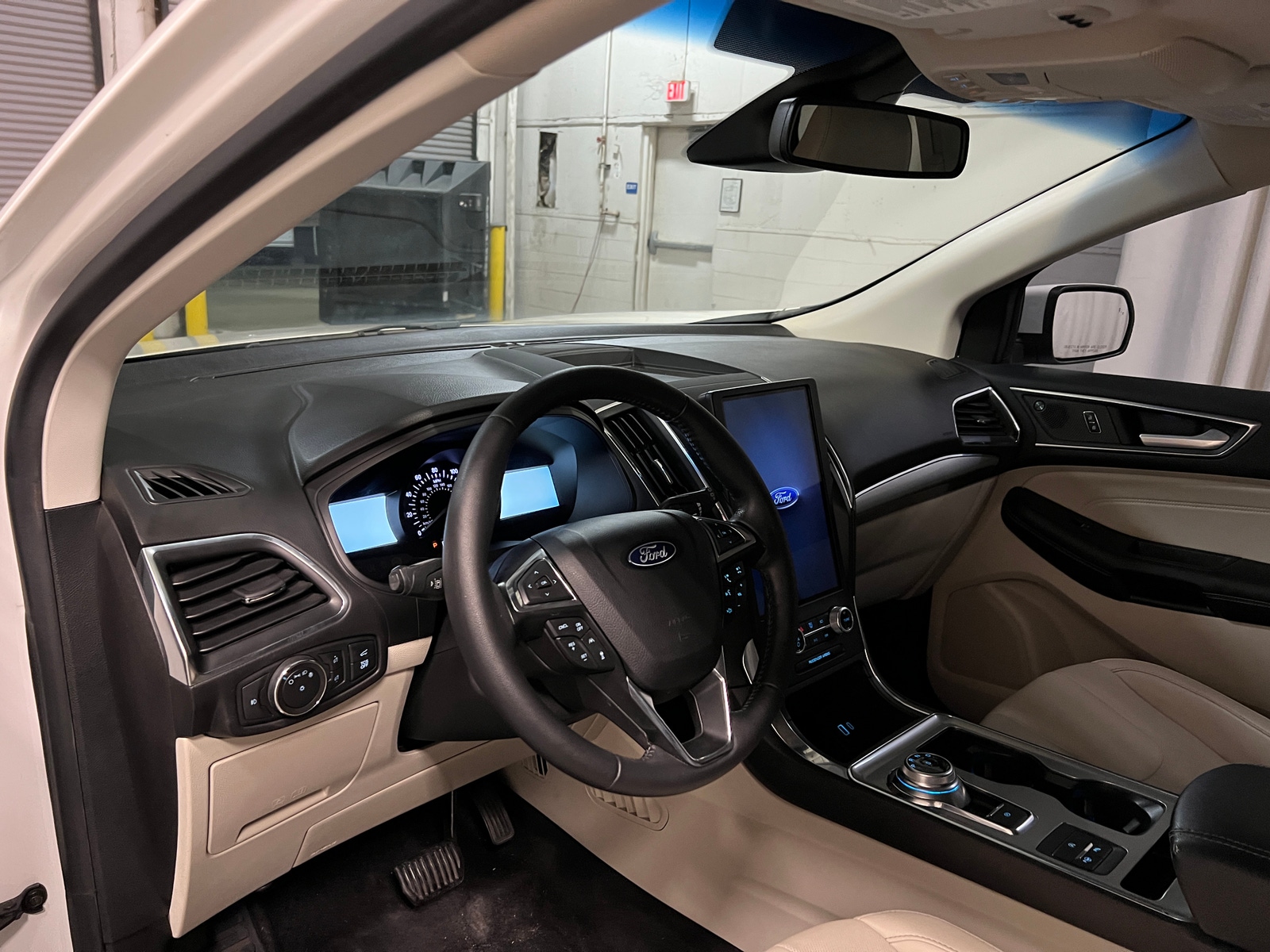 Thumbnail: 2022 Ford Edge - 2