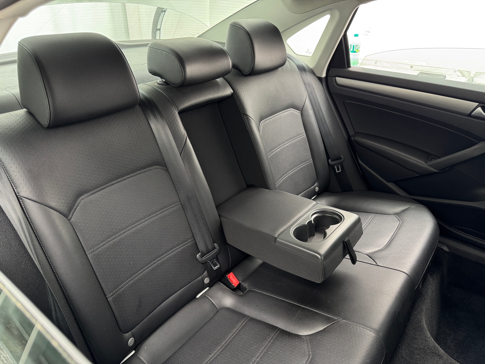 Thumbnail: 2014 Volkswagen Passat - 5