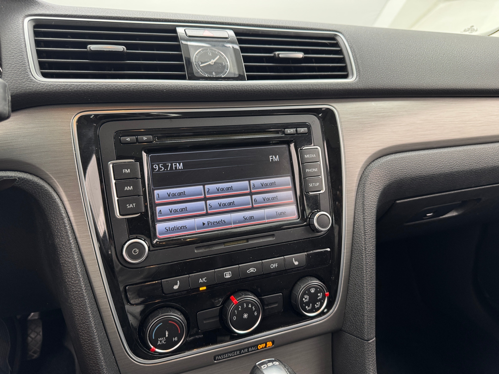 Thumbnail: 2014 Volkswagen Passat - 3