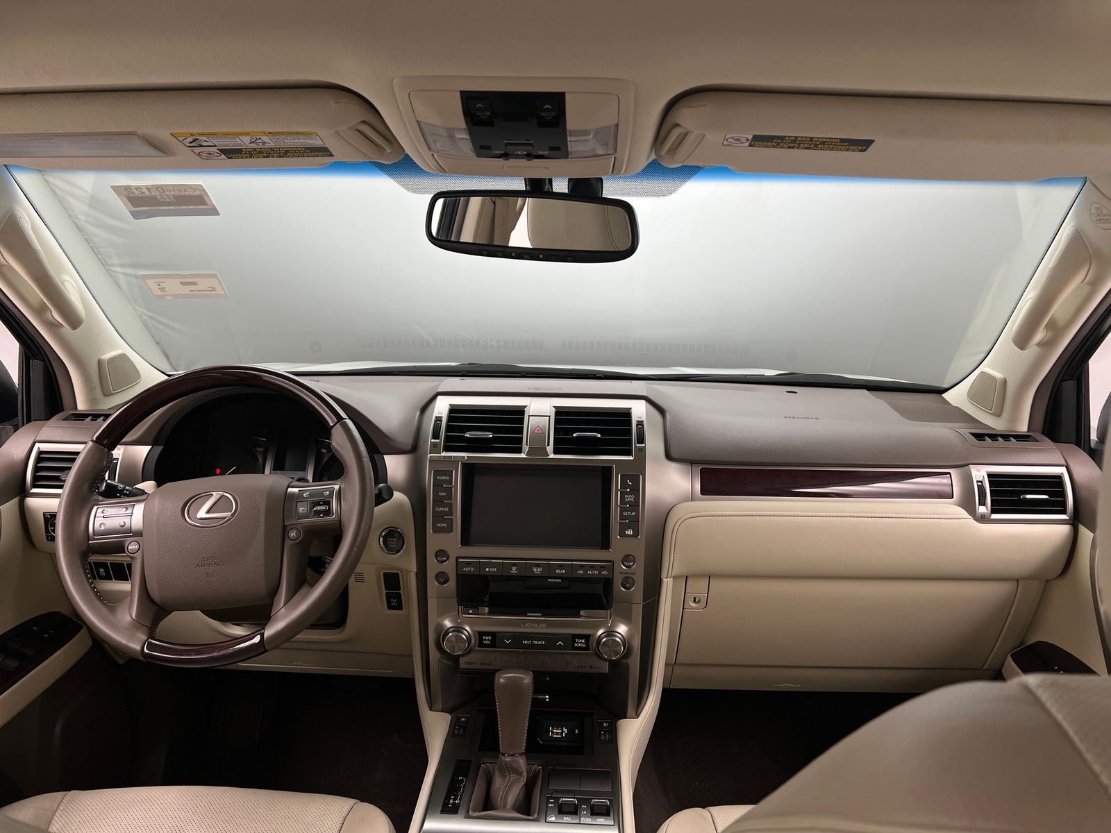 Thumbnail: 2017 Lexus GX - 3