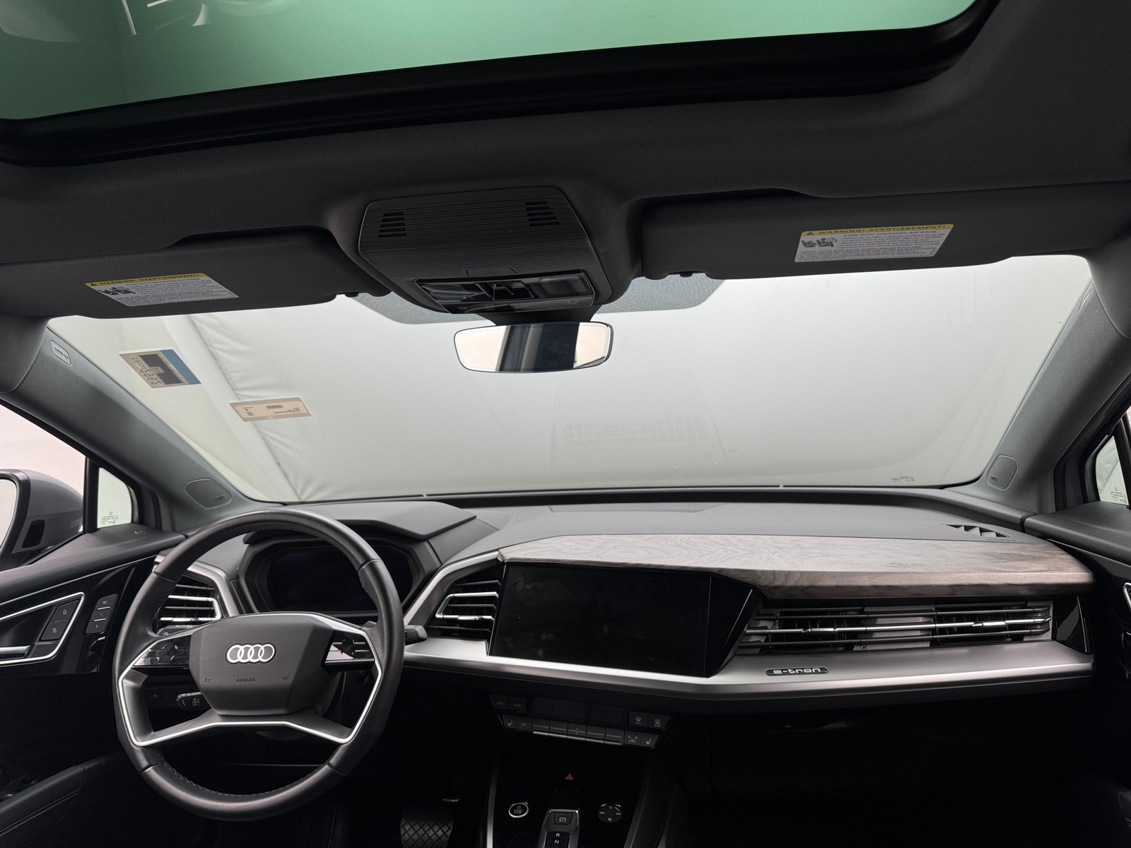 Thumbnail: 2023 Audi Q4 e-tron - 2