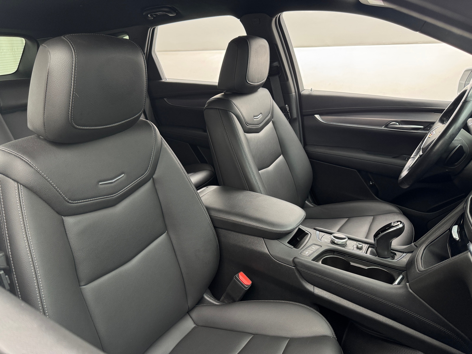 Thumbnail: 2020 Cadillac XT5 - 2