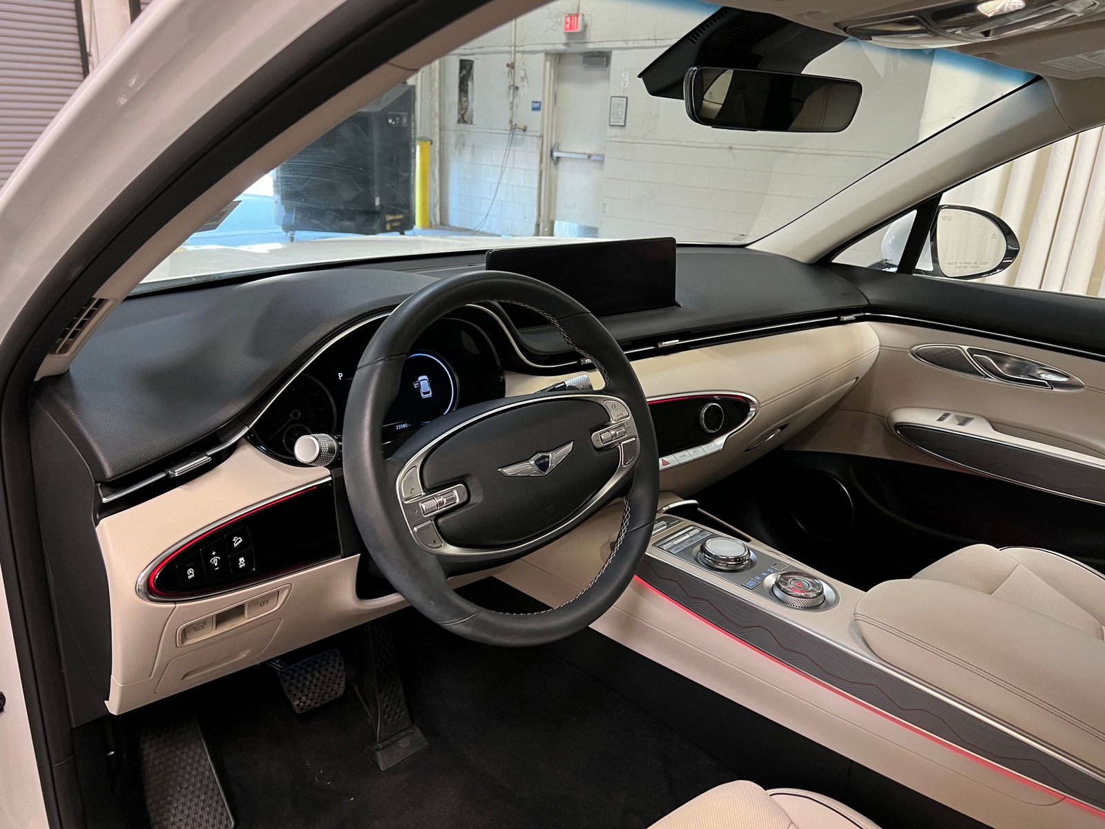 Thumbnail: 2023 Genesis GV70 - 2