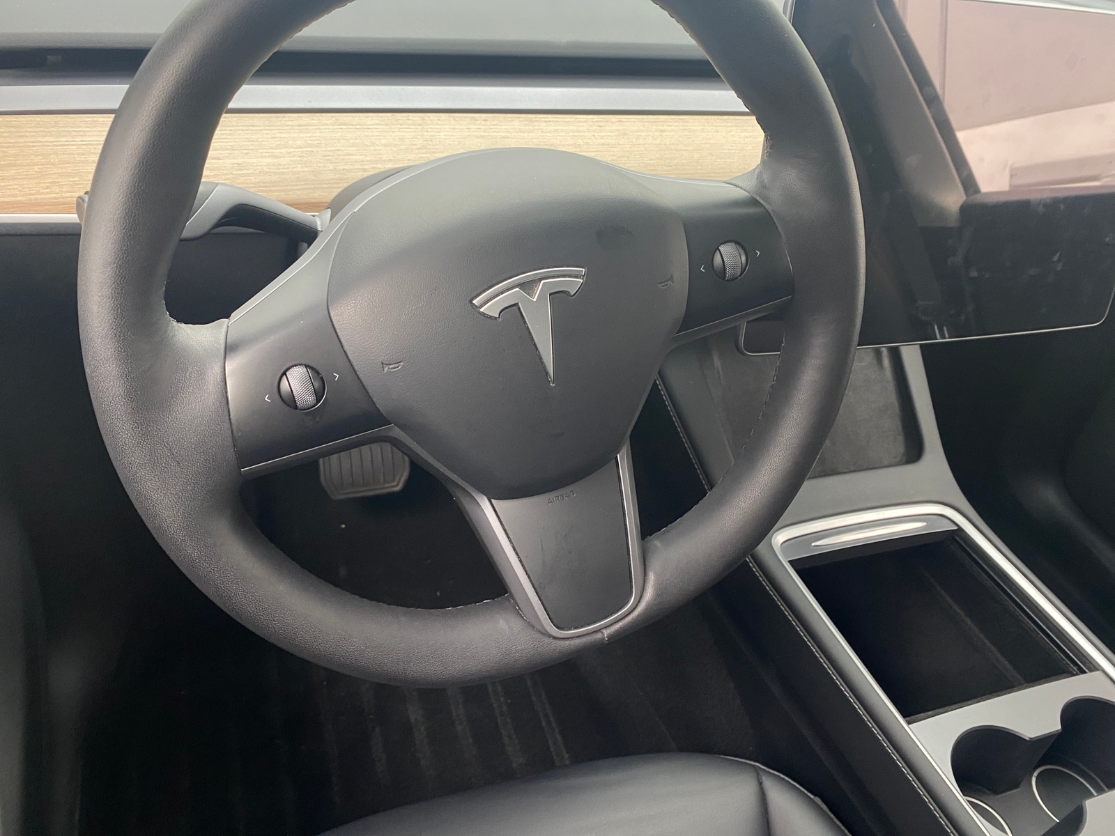 Thumbnail: 2023 Tesla Model Y - 4