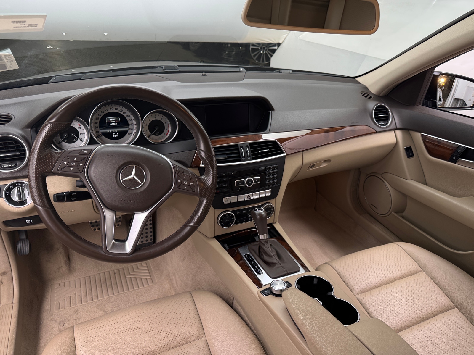 Thumbnail: 2013 Mercedes-Benz C-Class - 2