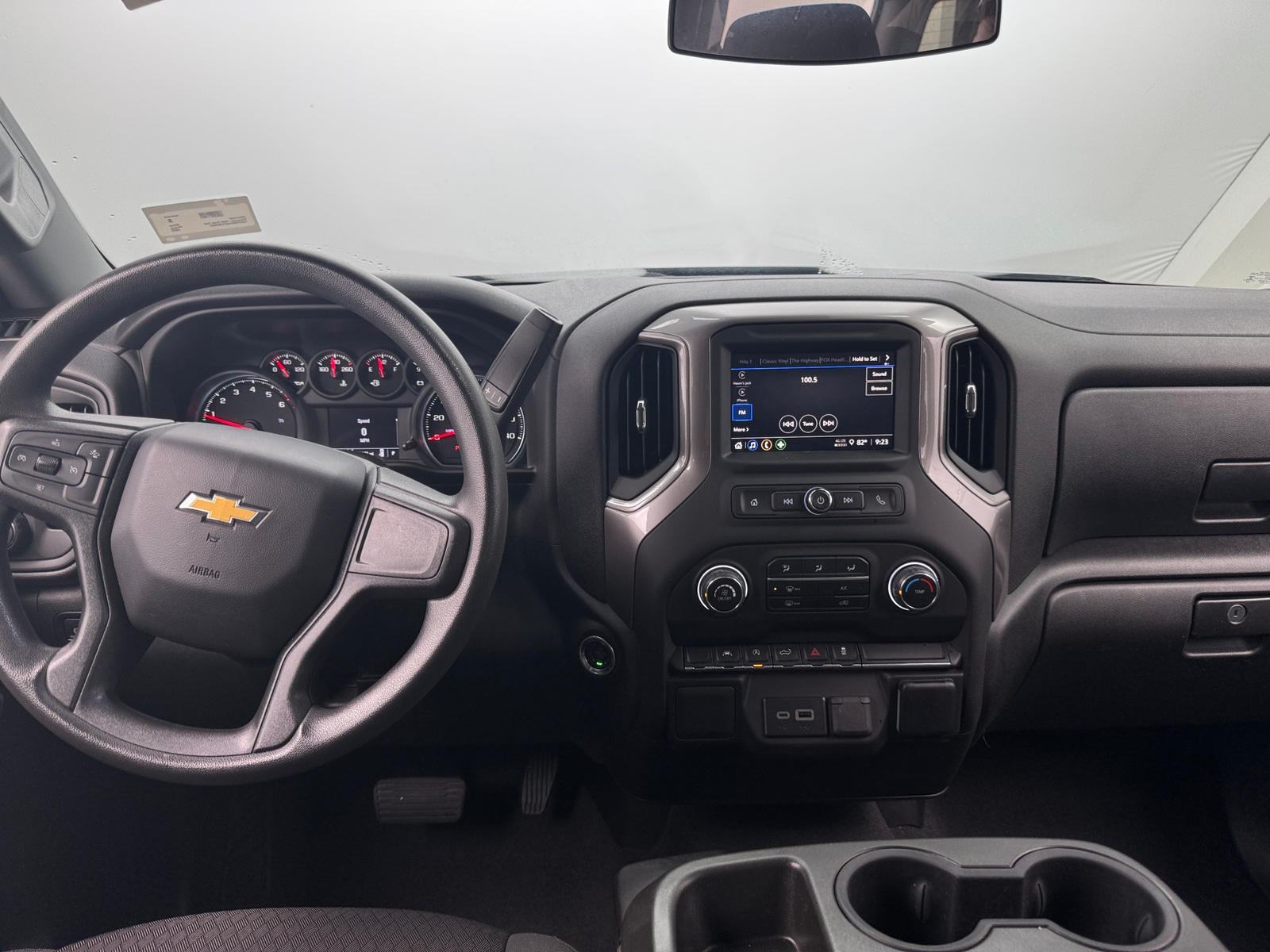 Thumbnail: 2023 Chevrolet Silverado 1500 - 3
