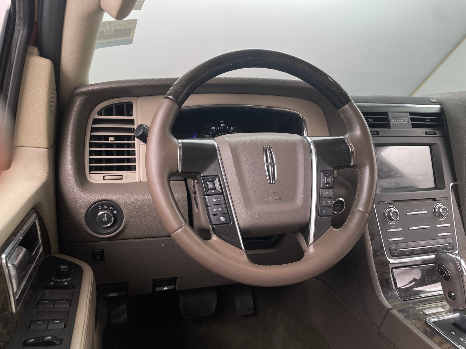 Thumbnail: 2016 Lincoln Navigator - 4