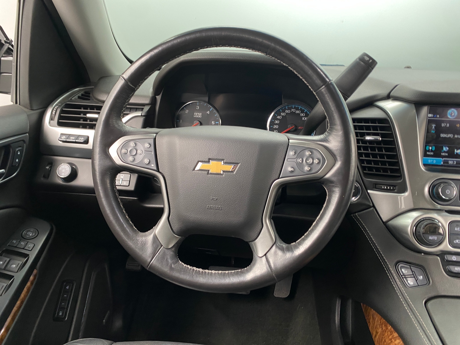 Thumbnail: 2018 Chevrolet Tahoe - 4