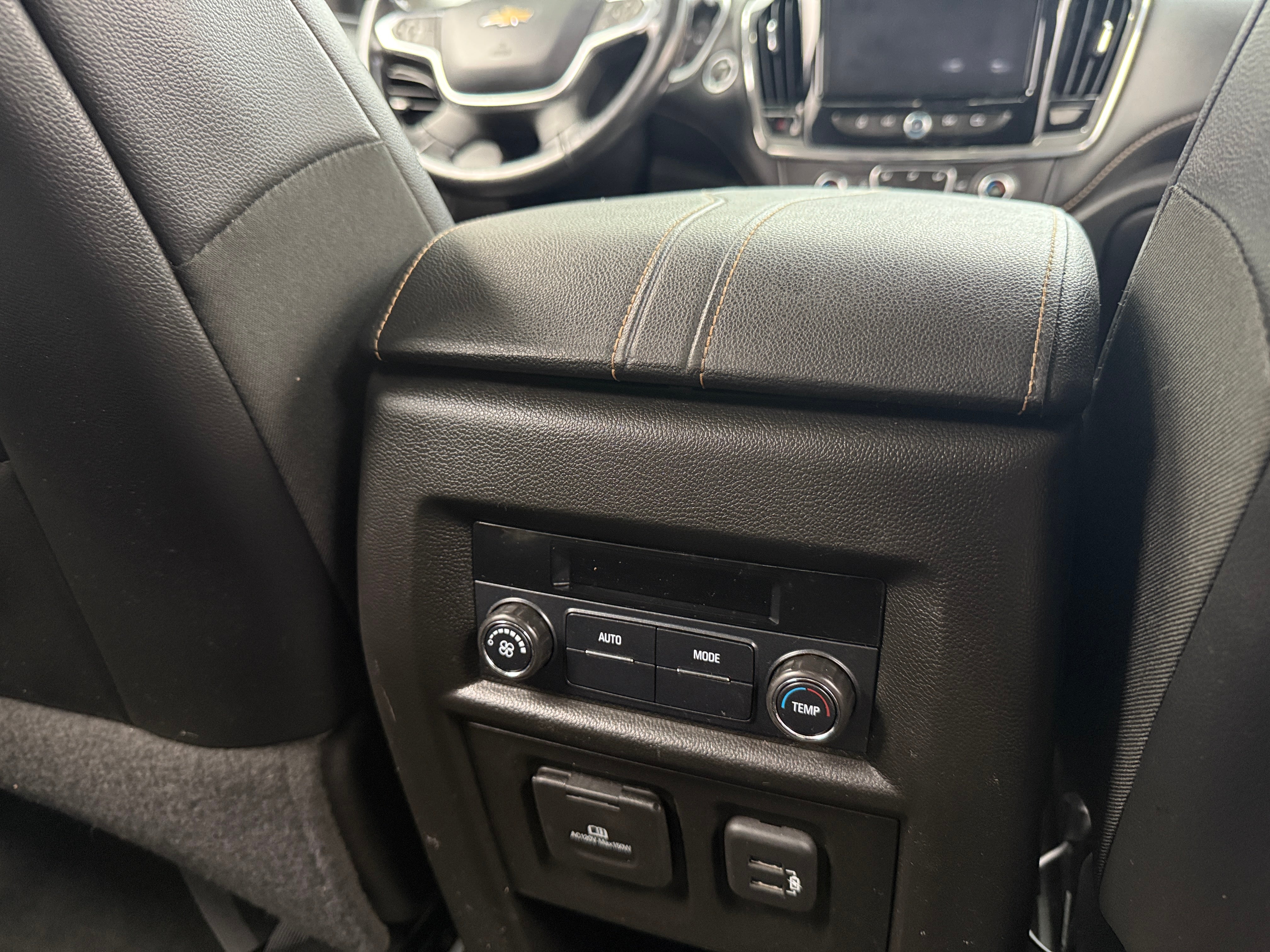 2019 Chevrolet Traverse 3LT - Photo 6