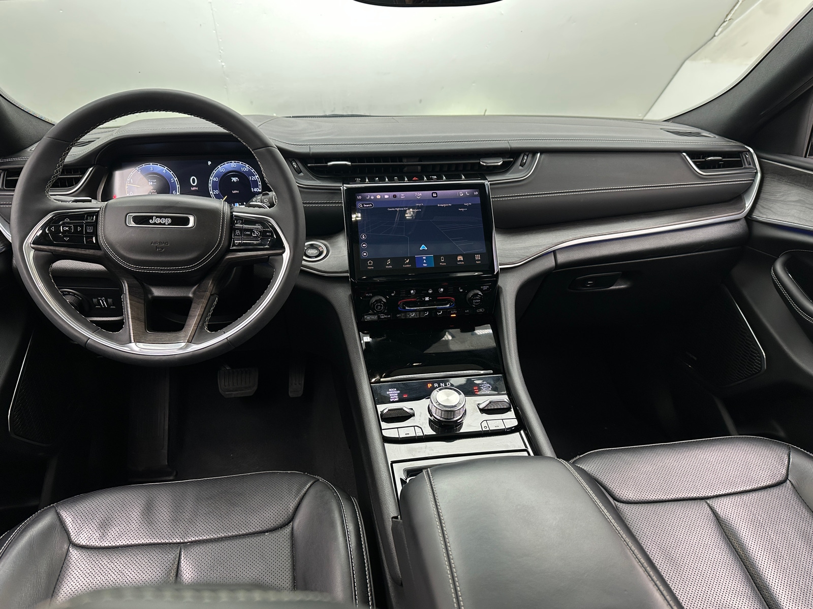 Thumbnail: 2023 Jeep Grand Cherokee L - 2