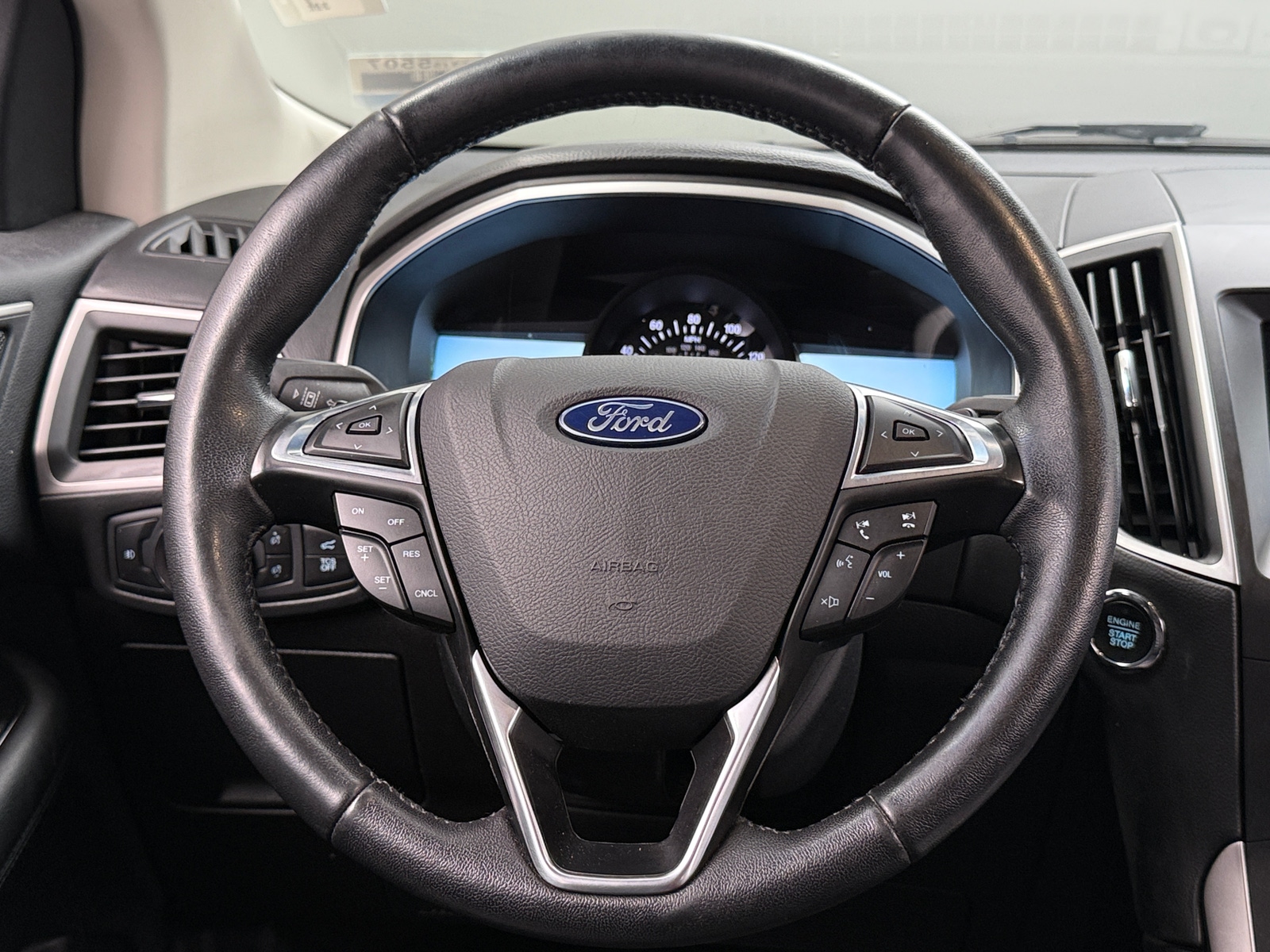 Thumbnail: 2019 Ford Edge - 4