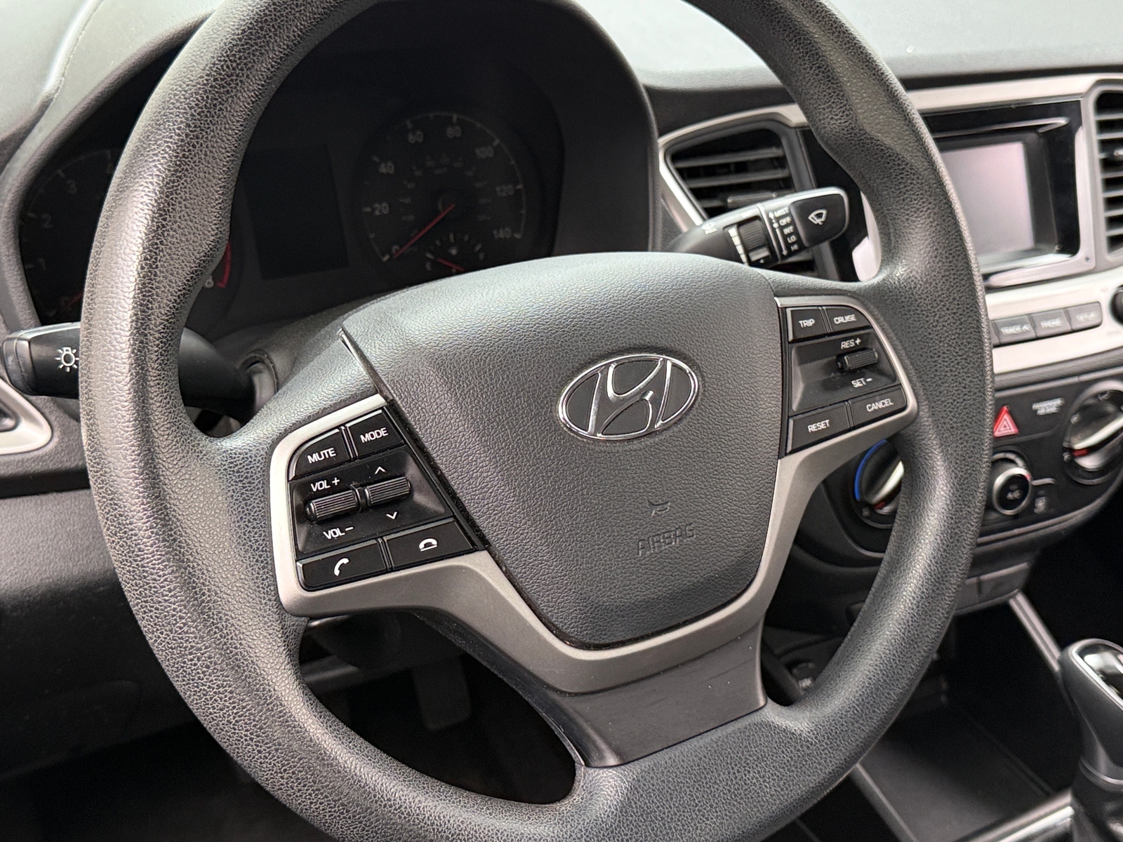 Thumbnail: 2019 Hyundai Accent - 5