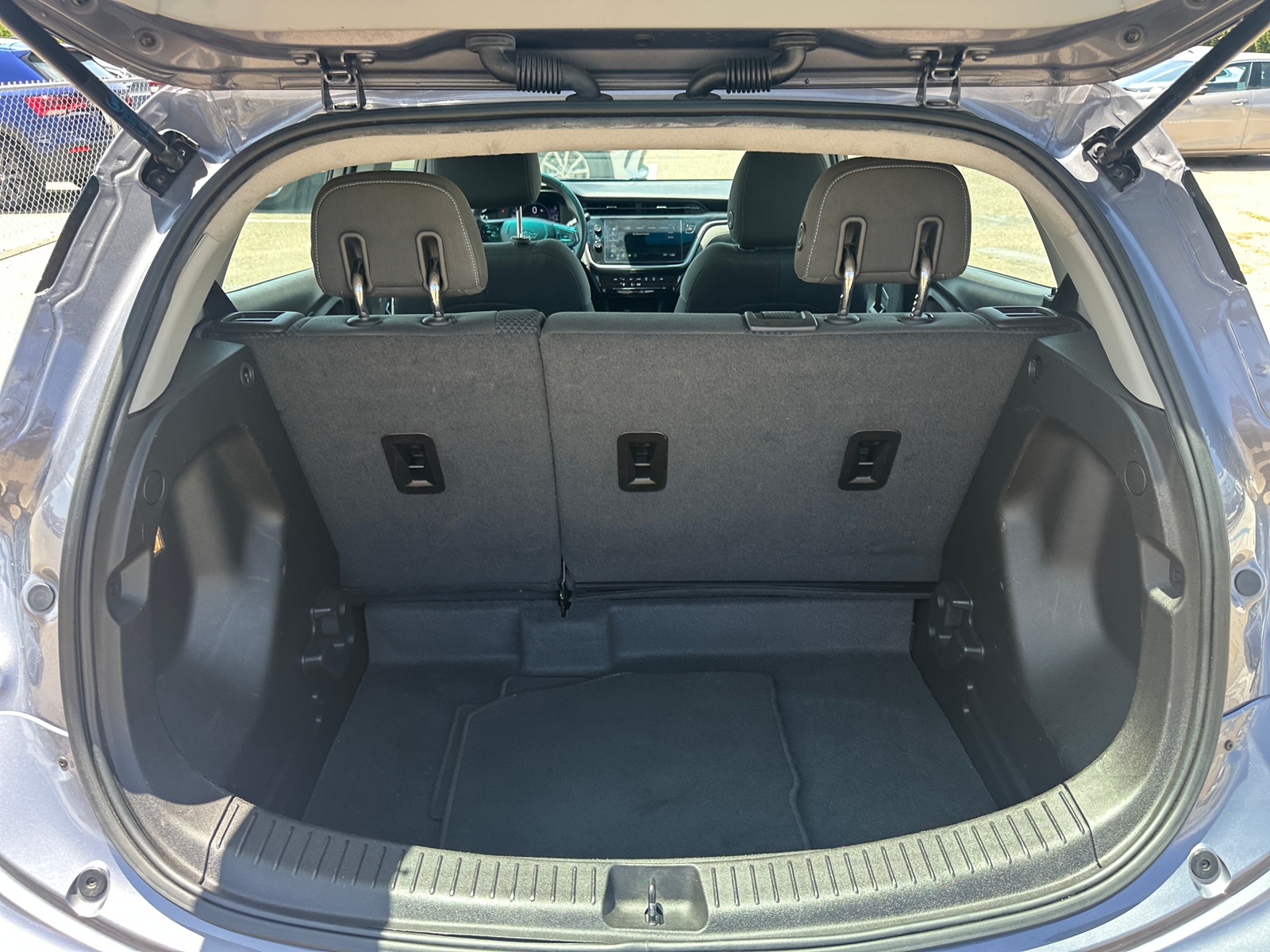Thumbnail: 2023 Chevrolet Bolt EV - 6
