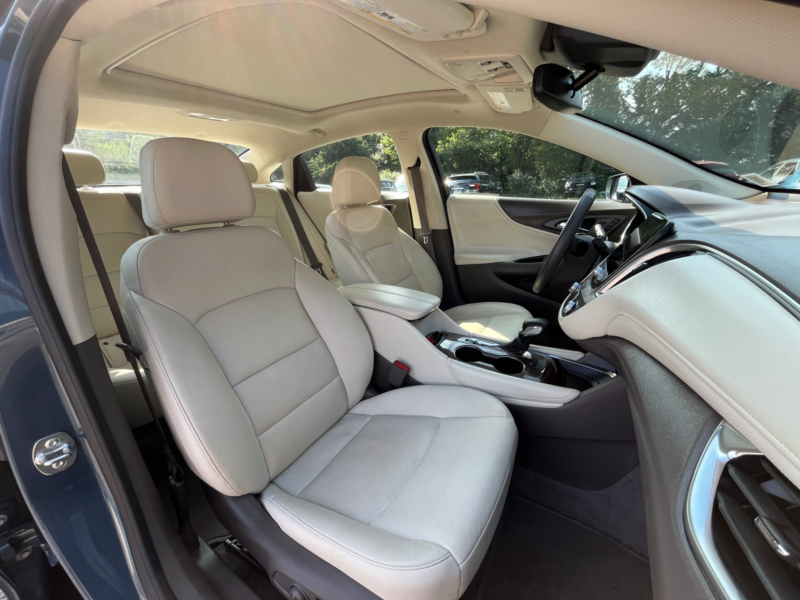 Thumbnail: 2024 Chevrolet Malibu - 2