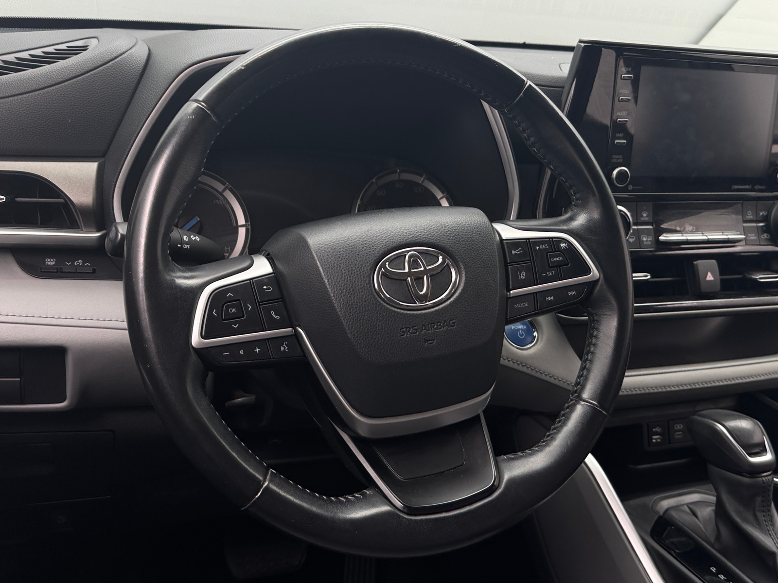 Thumbnail: 2022 Toyota Highlander - 4