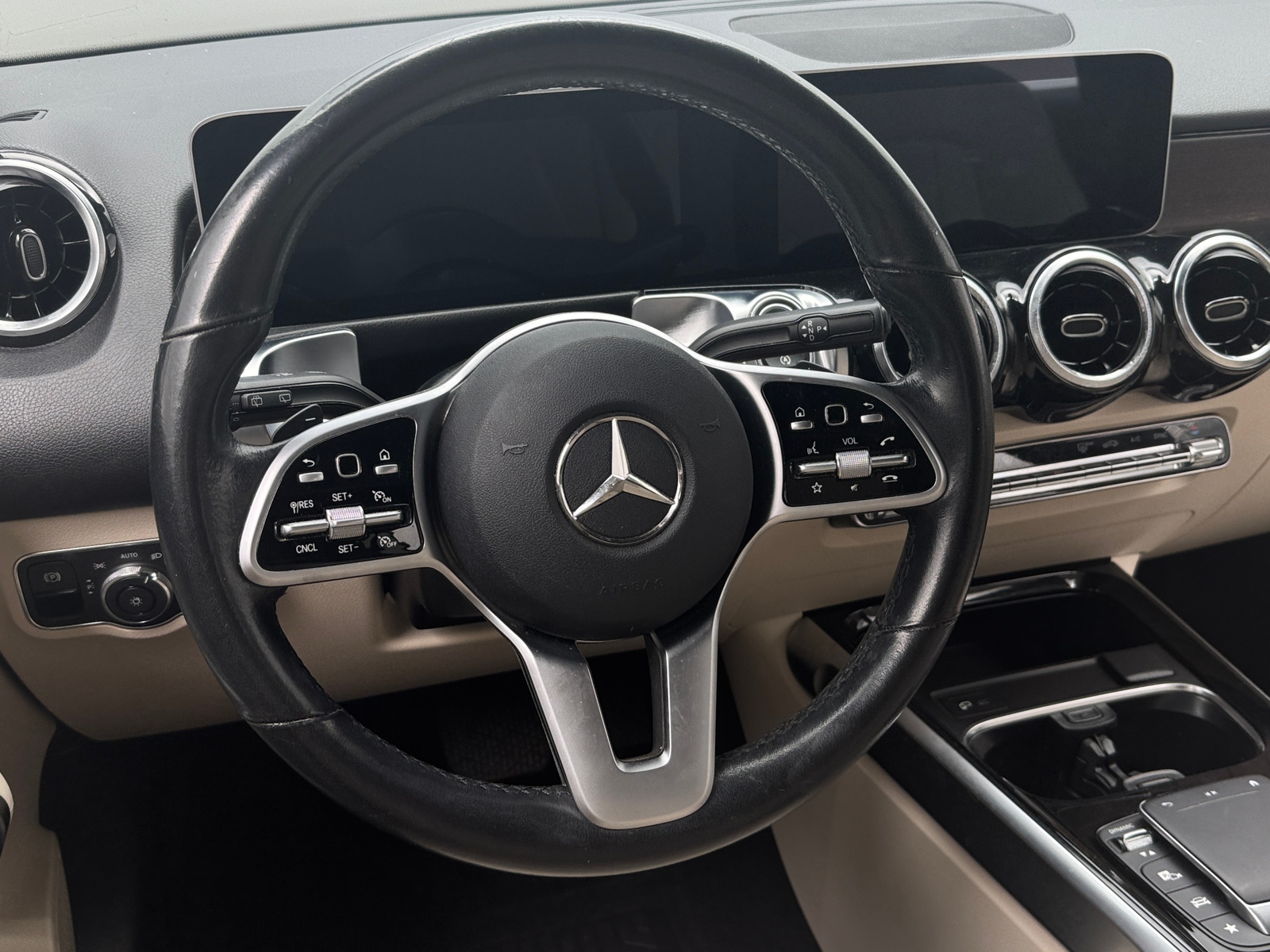 Thumbnail: 2021 Mercedes-Benz GLB - 4