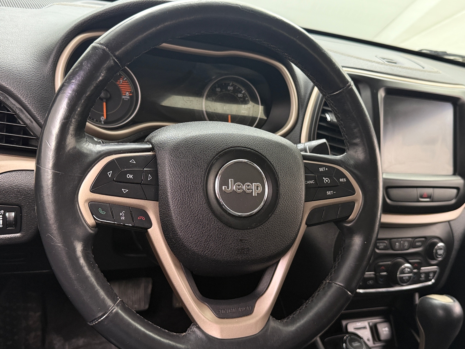 Thumbnail: 2016 Jeep Cherokee - 4