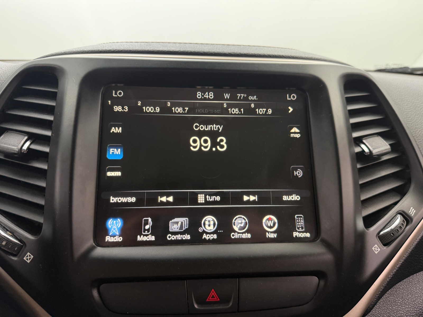 Thumbnail: 2016 Jeep Cherokee - 3