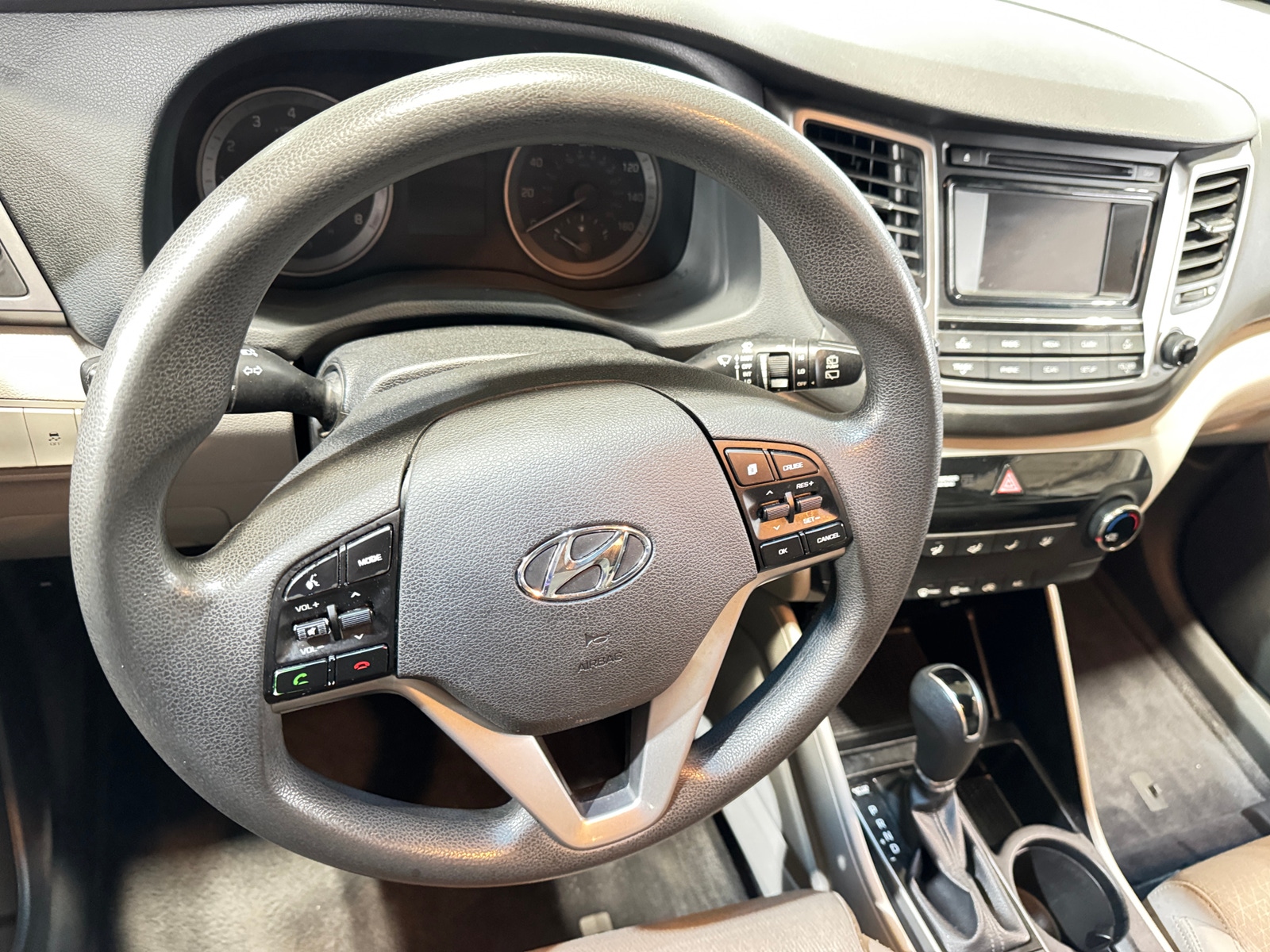 Thumbnail: 2017 Hyundai Tucson - 5
