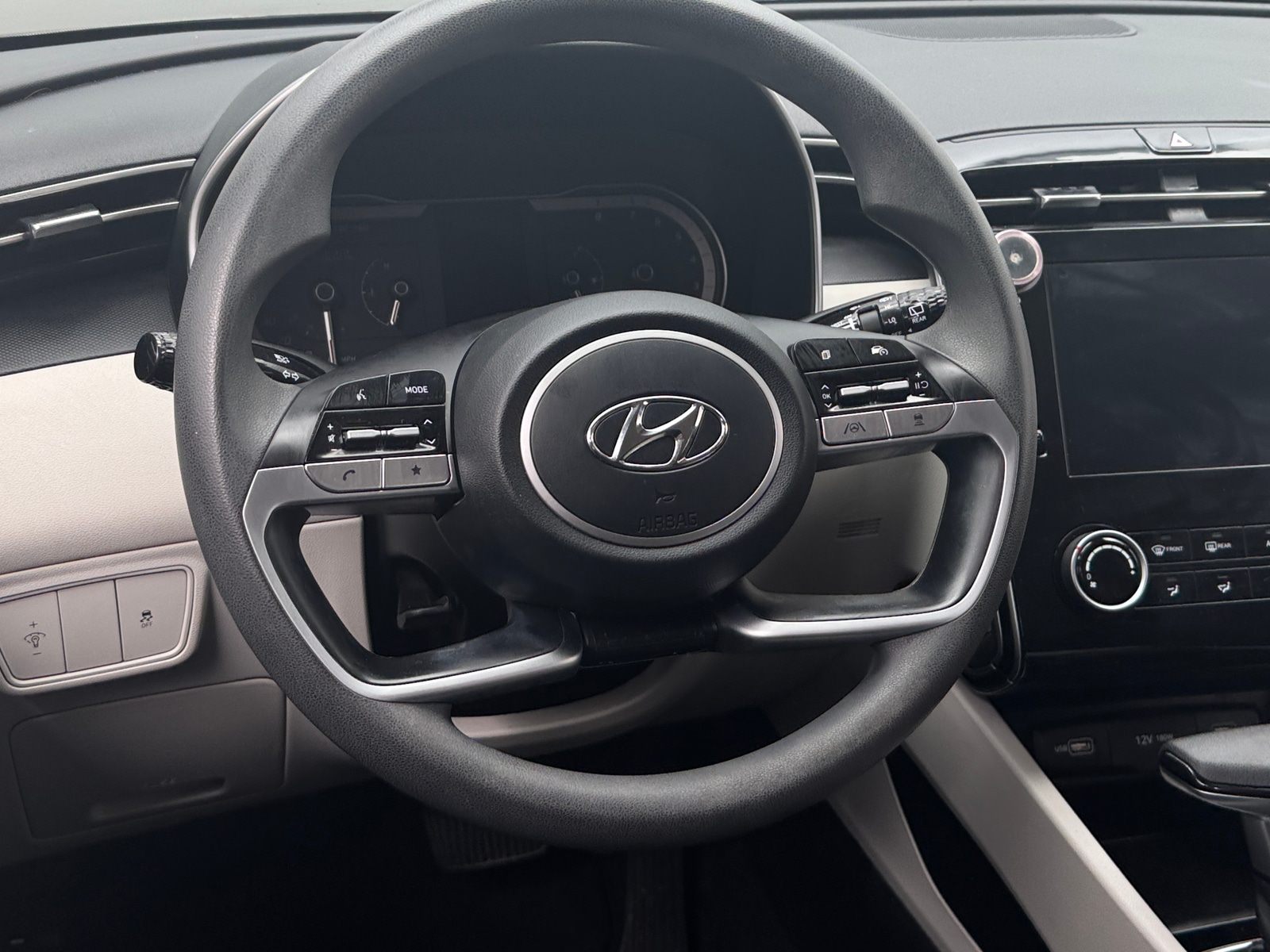 Thumbnail: 2022 Hyundai Tucson - 5